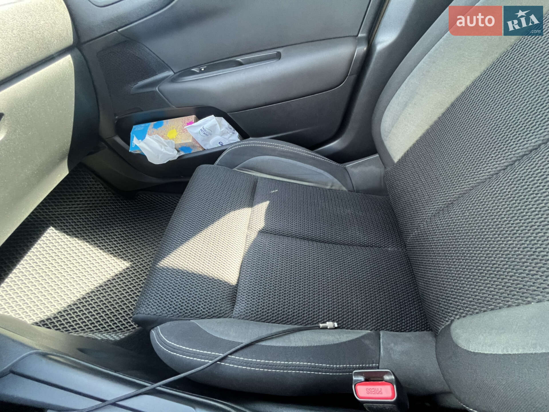 Citroen C4 2015 VIN VF7NC9HD8FY522634 фото оголошення 25 з 42