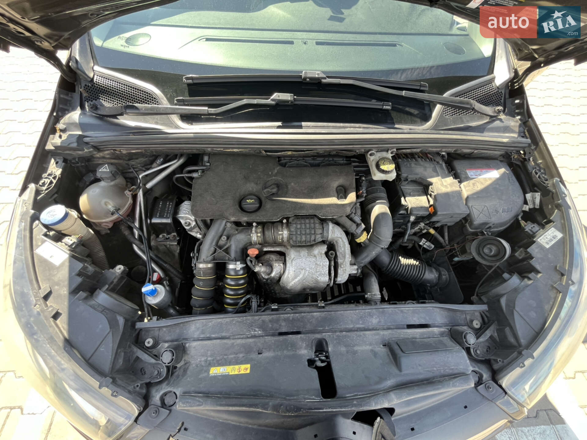 Citroen C4 2015 VIN VF7NC9HD8FY522634 фото оголошення 28 з 42