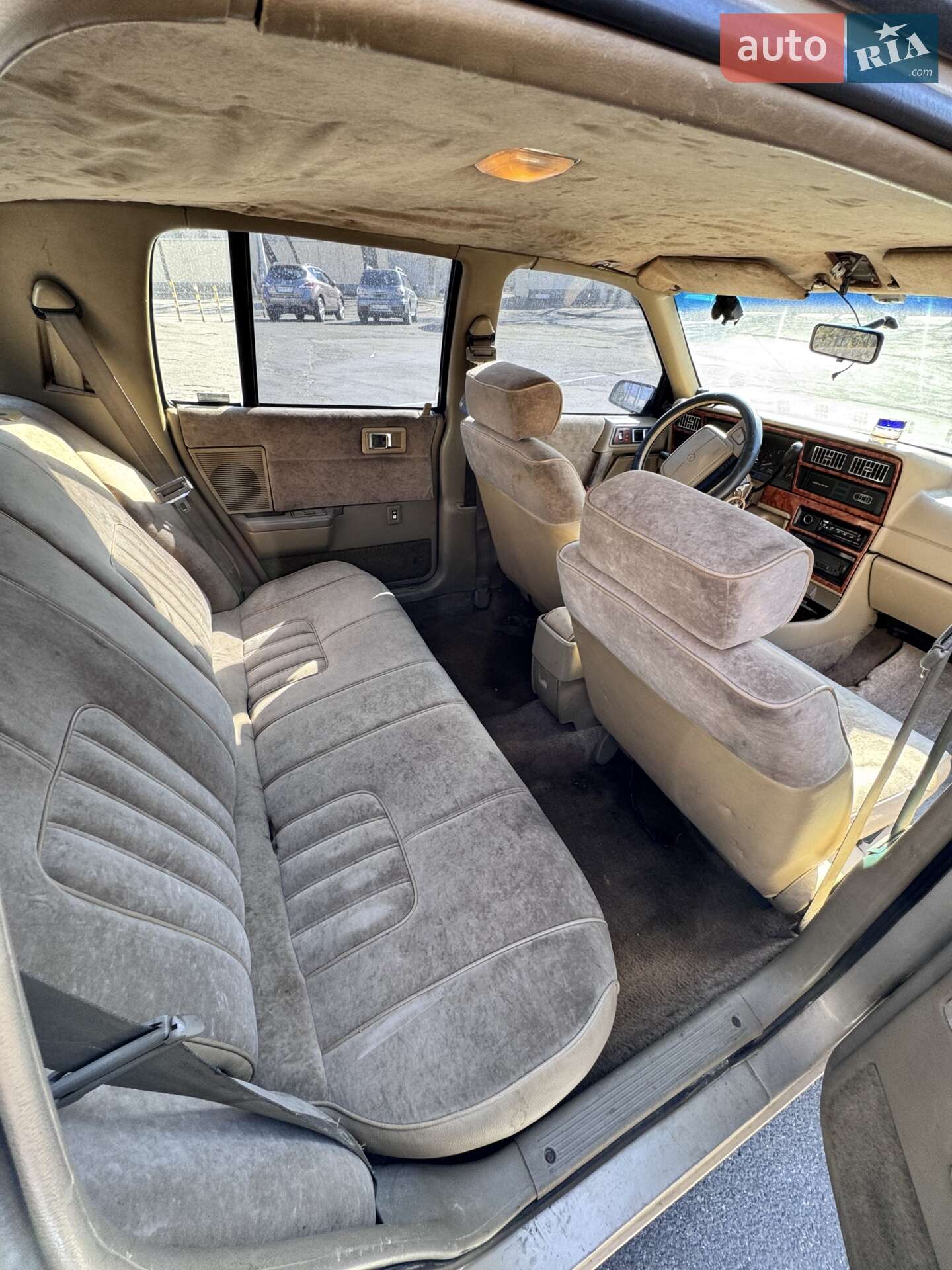 Plymouth Acclaim 1992 VIN 1P3XA4632NF184270 фото оголошення 7 з 25