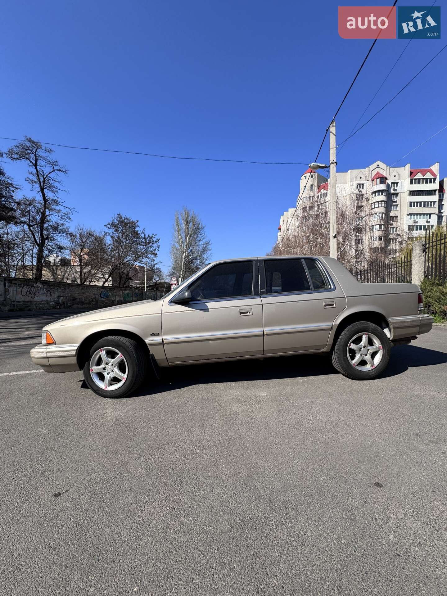 Plymouth Acclaim 1992 VIN 1P3XA4632NF184270 фото оголошення 8 з 25