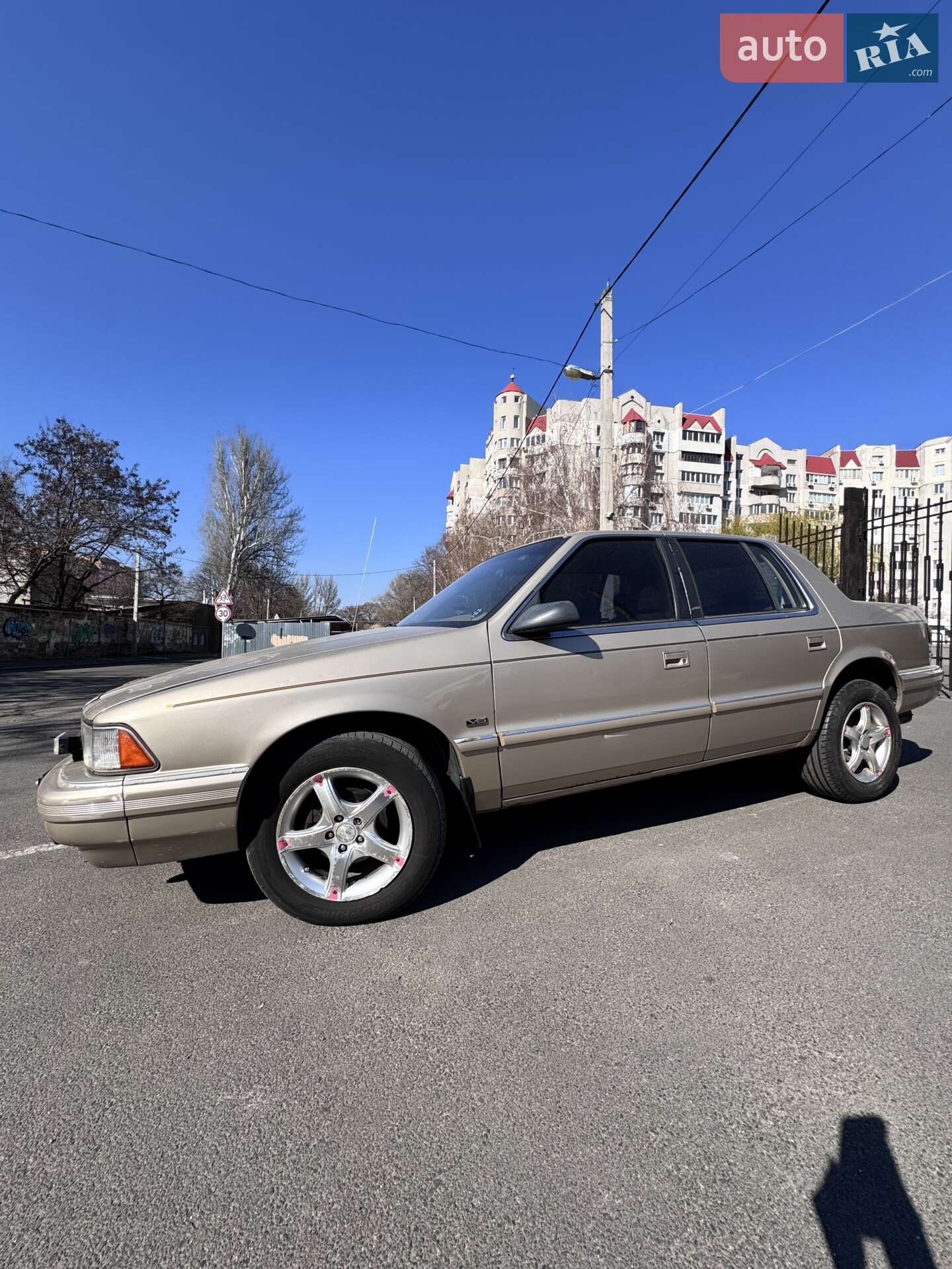 Plymouth Acclaim 1992 VIN 1P3XA4632NF184270 фото оголошення 9 з 25