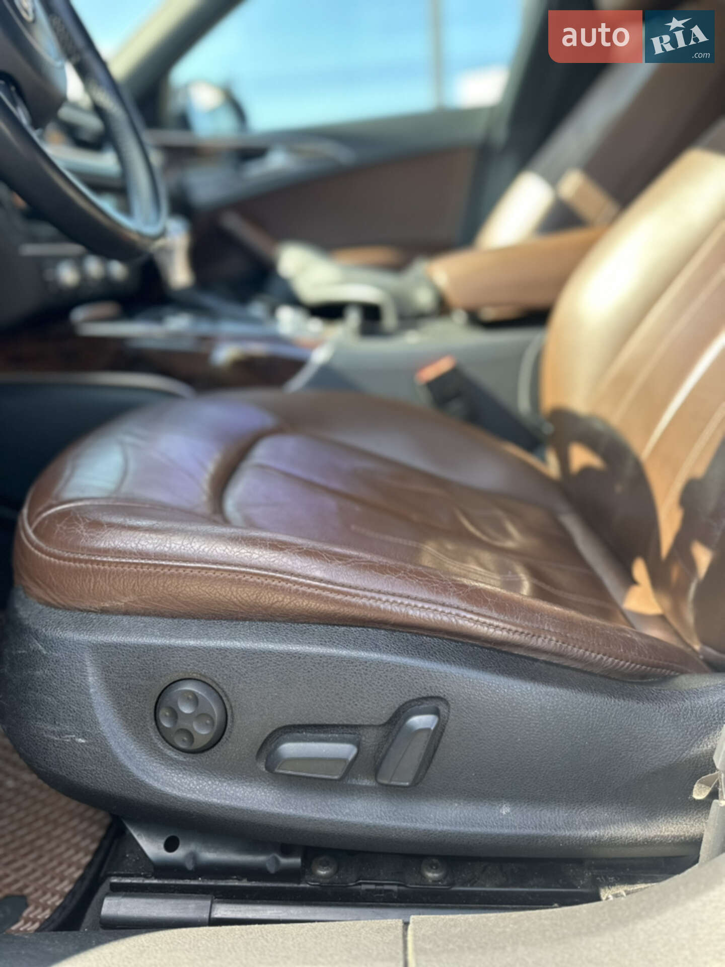 Audi A6 2014 VIN WAUFGAFC9FN025937 фото оголошення 39 з 51