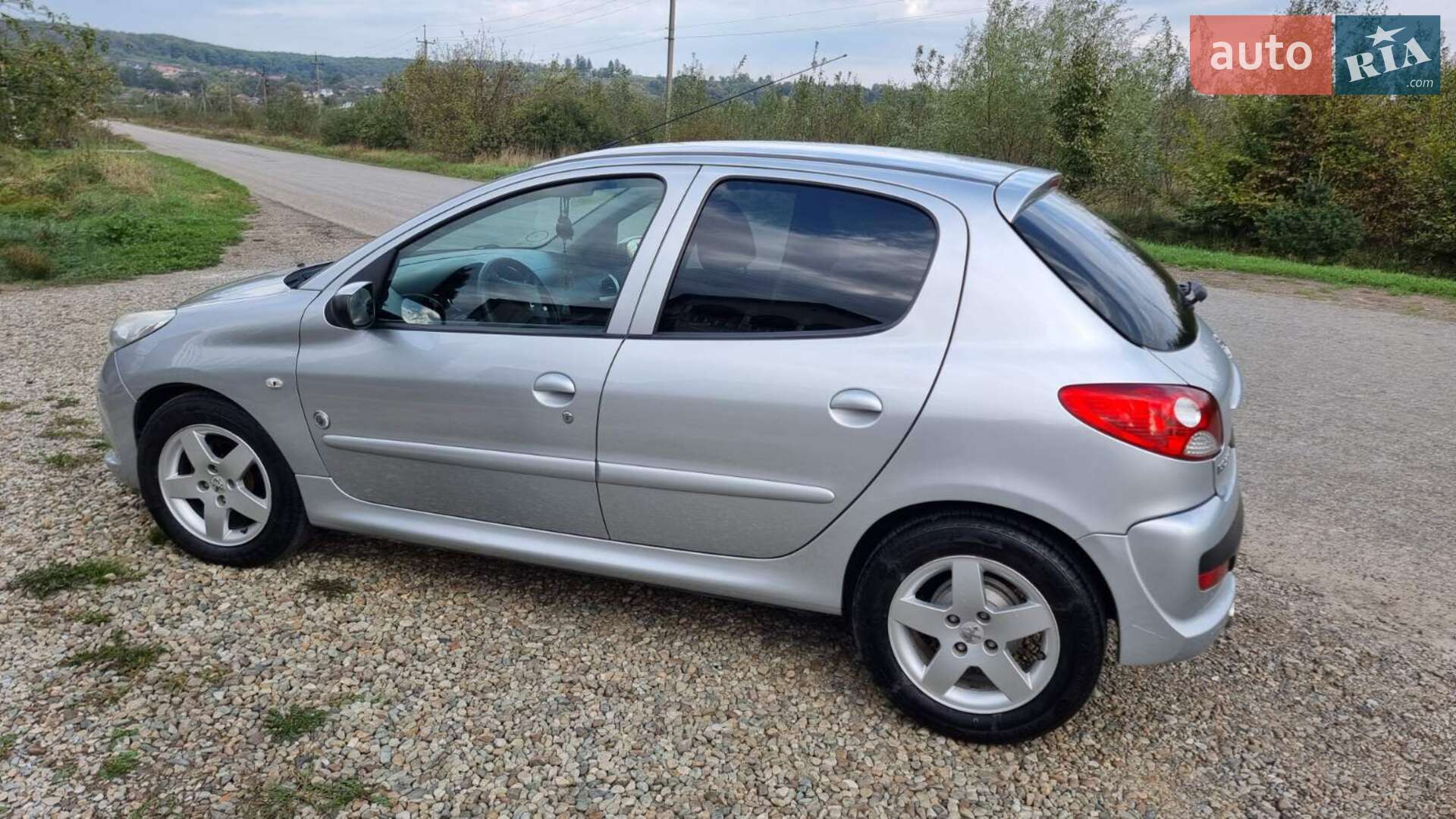 Peugeot 206 2012 VIN VF32M8HR0CY036418 фото оголошення 4 з 10