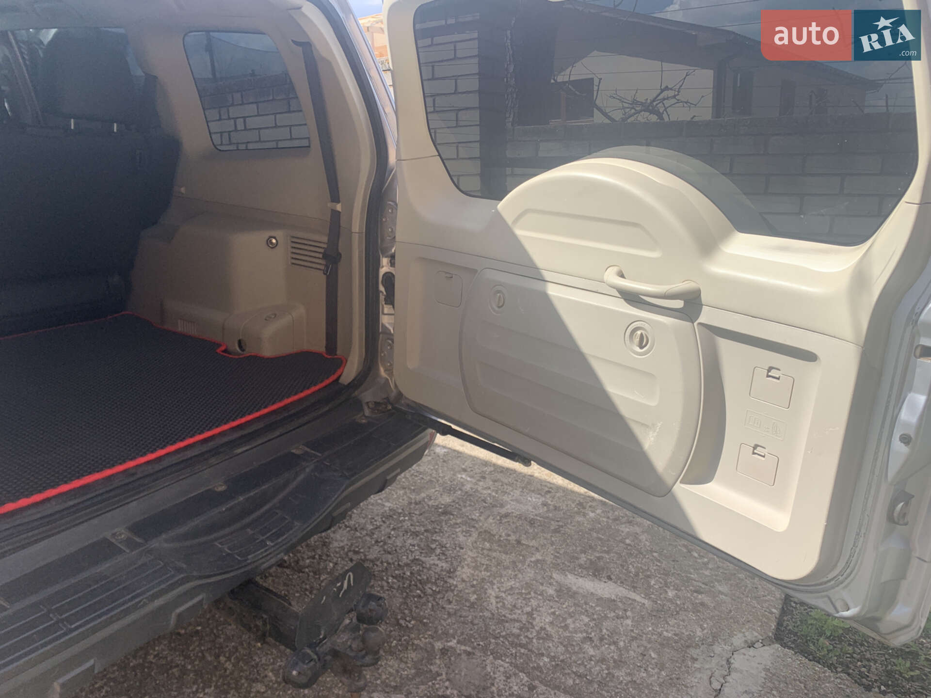 Mitsubishi Pajero Wagon 2013 VIN JMYLRV95WEJ701503 фото оголошення 9 з 19