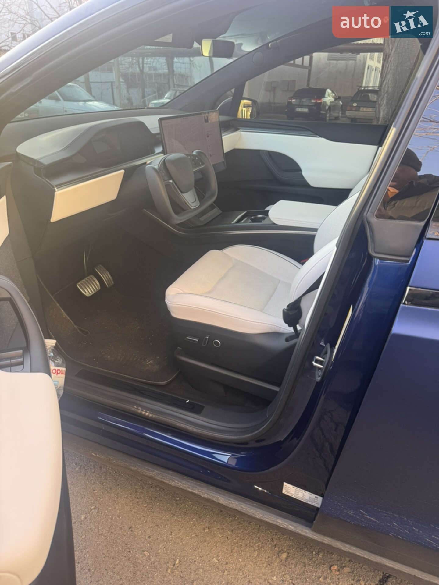 Tesla Model X 2022 VIN 7SAXCBE66PF372536 фото оголошення 21 з 27