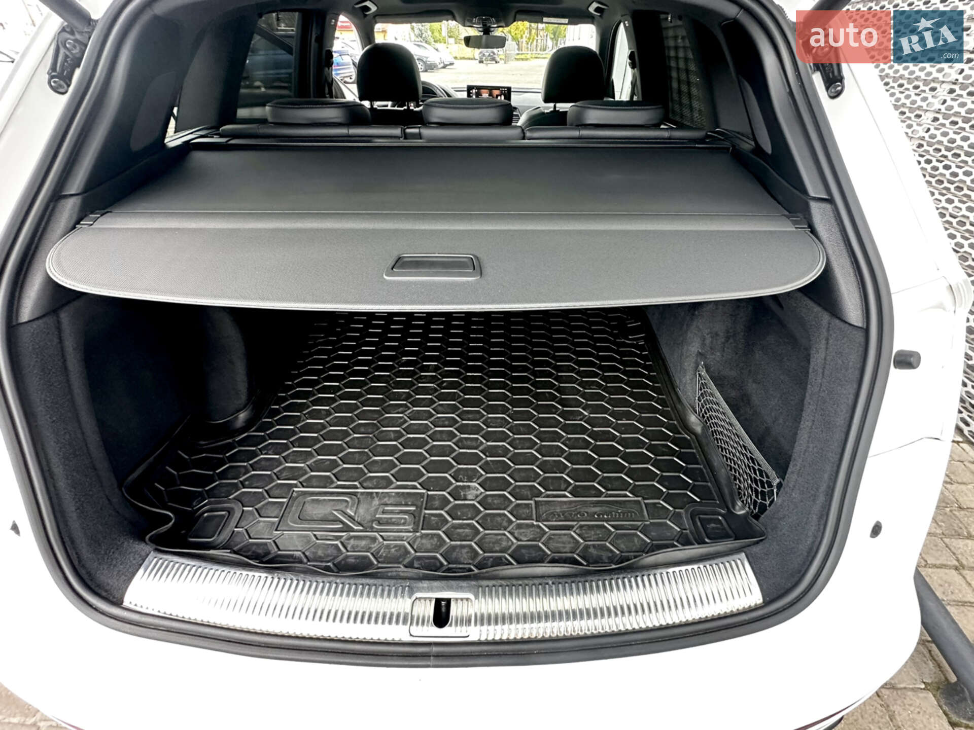 Audi Q5 2021 VIN WAUZZZFYXM2021248 фото оголошення 25 з 27