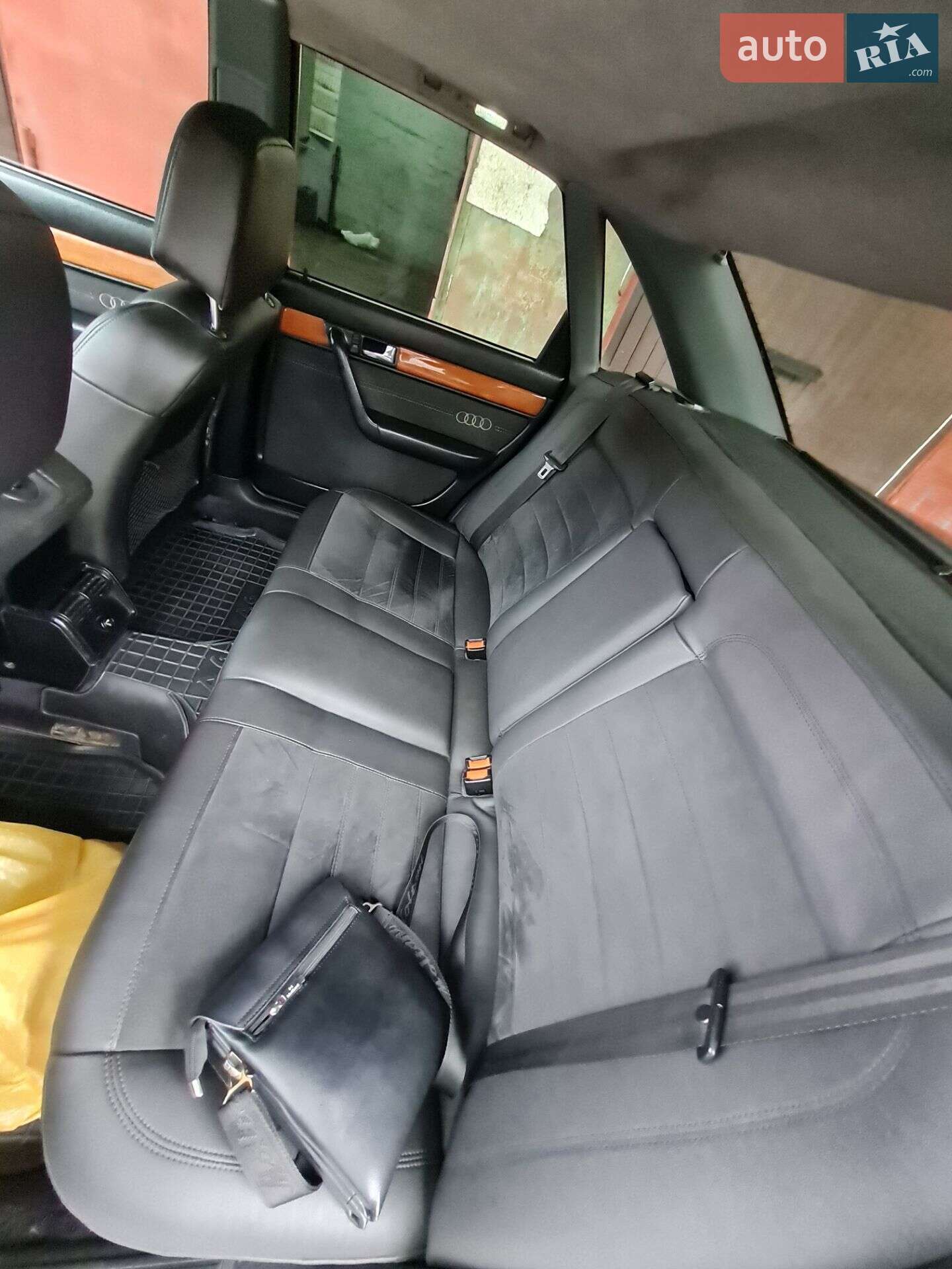 Audi 100 1992 VIN WAUZZZ4AZNN006782 фото оголошення 4 з 43