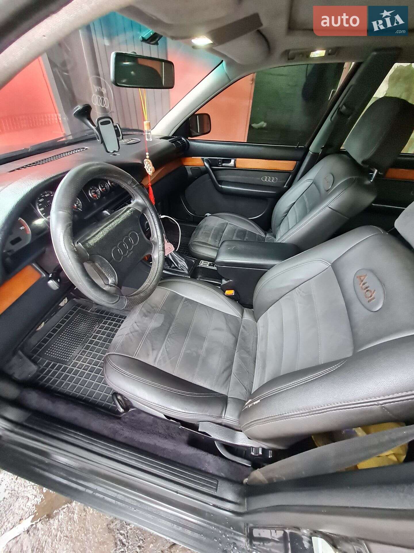 Audi 100 1992 VIN WAUZZZ4AZNN006782 фото оголошення 14 з 43