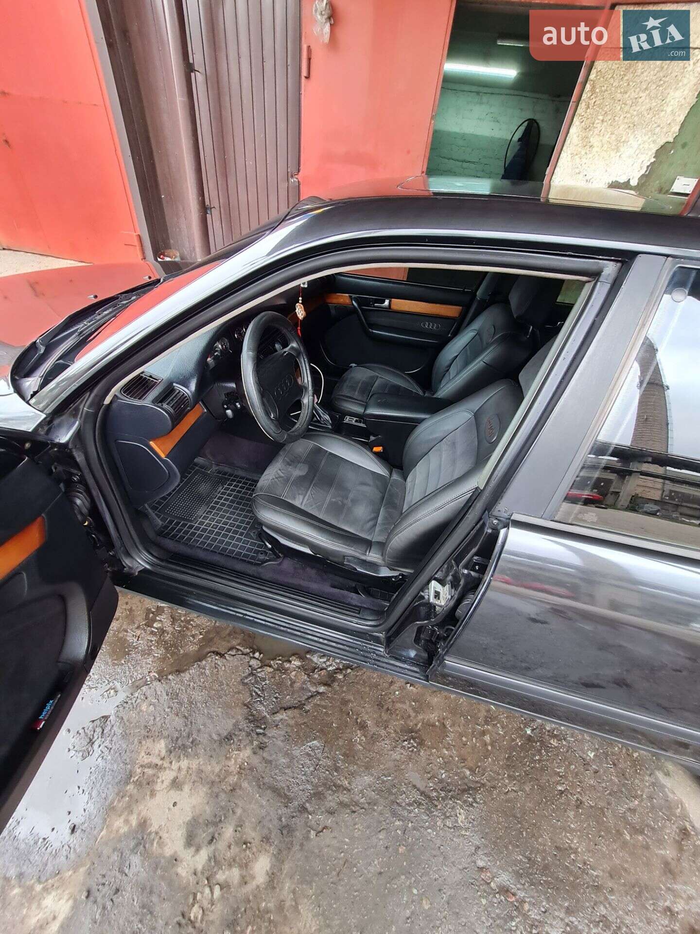 Audi 100 1992 VIN WAUZZZ4AZNN006782 фото оголошення 16 з 43