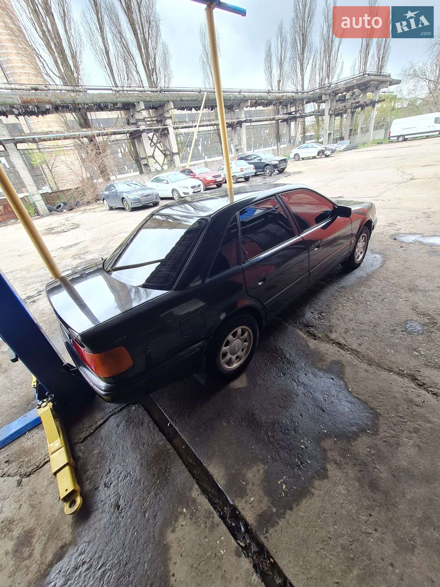 Audi 100 1992 VIN WAUZZZ4AZNN006782 фото оголошення 24 з 43