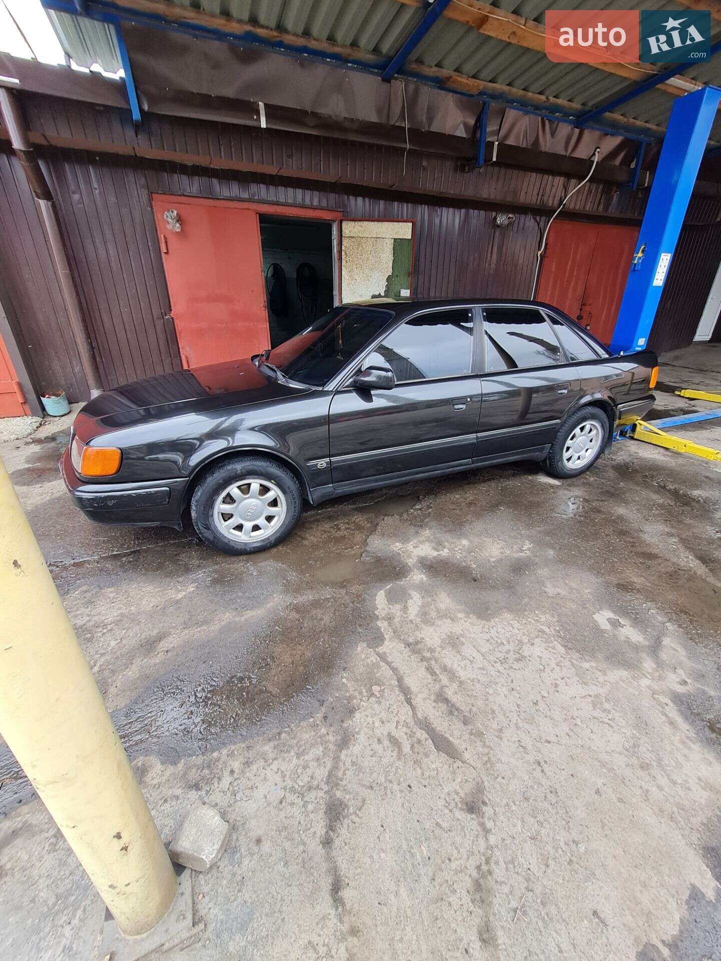 Audi 100 1992 VIN WAUZZZ4AZNN006782 фото оголошення 25 з 43