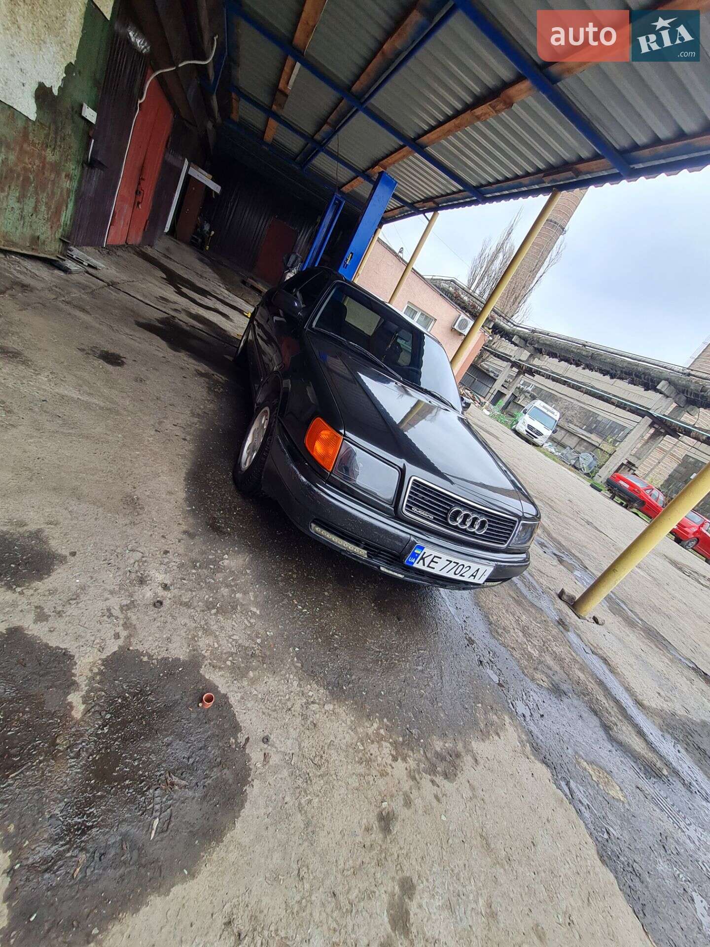Audi 100 1992 VIN WAUZZZ4AZNN006782 фото оголошення 32 з 43