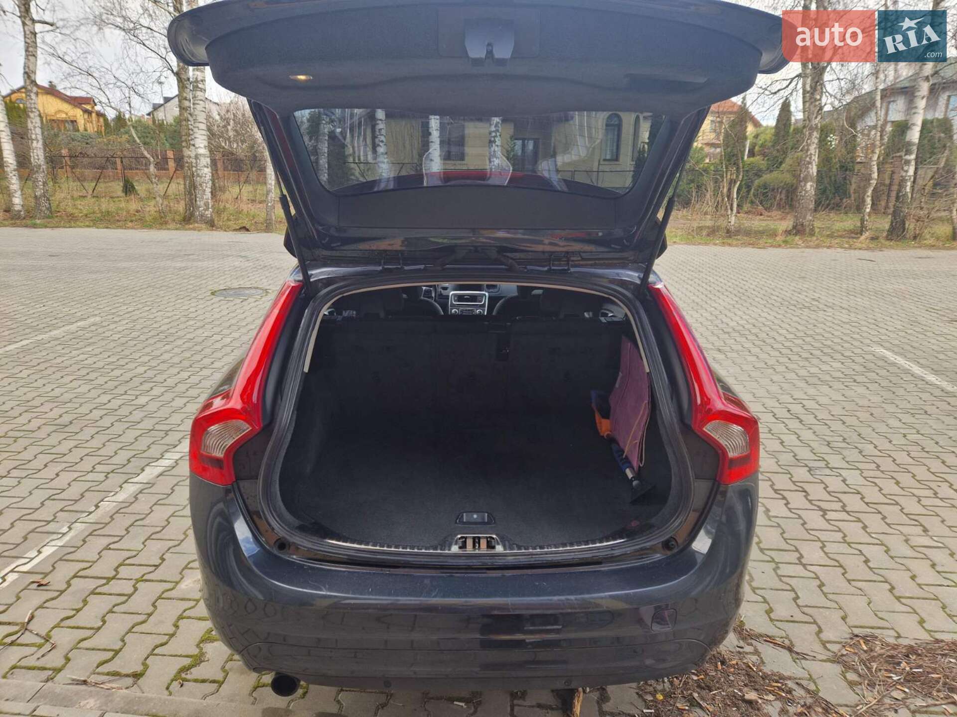 Volvo V60 2014 VIN YV1FW84ABF1218109 фото оголошення 9 з 18