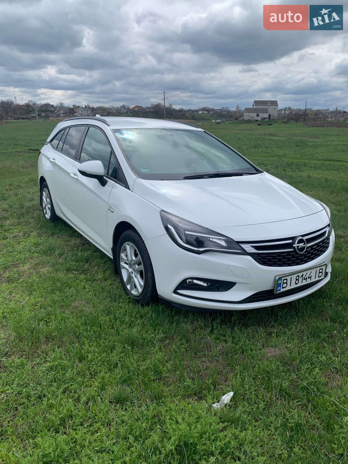 Opel Astra 2018 VIN W0VBD8EJ1J8060987 фото оголошення 2 з 12