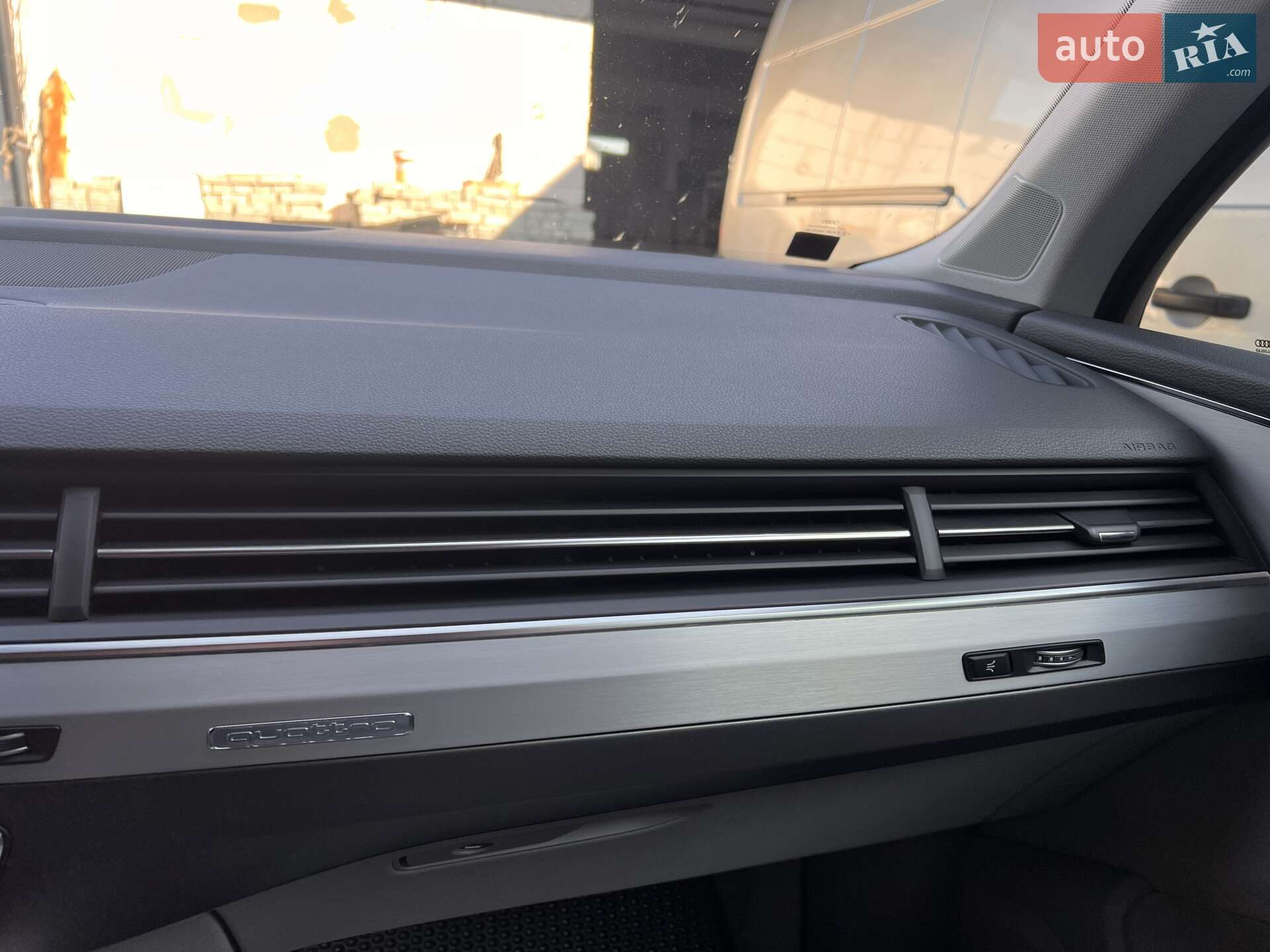 Audi Q7 2018 VIN WAUZZZ4M7KD006367 фото оголошення 7 з 76