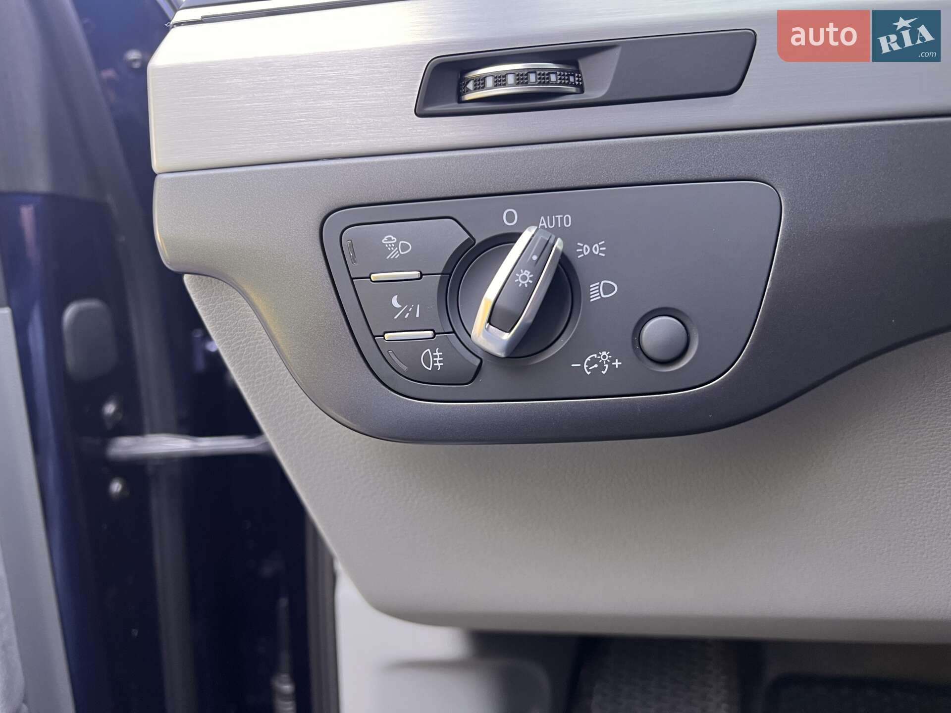 Audi Q7 2018 VIN WAUZZZ4M7KD006367 фото оголошення 8 з 76