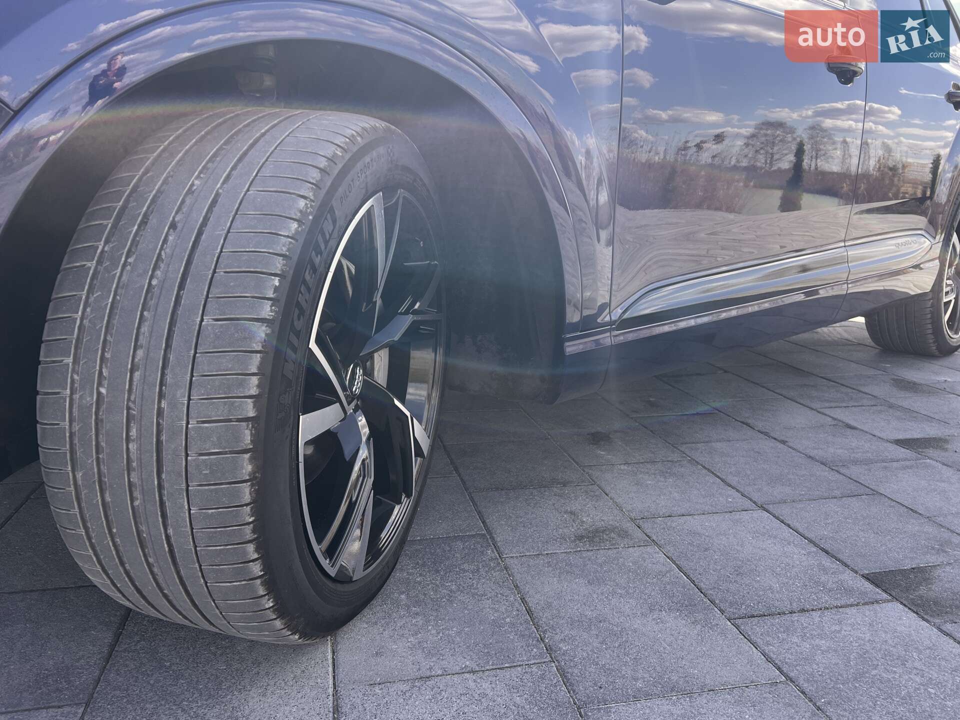 Audi Q7 2018 VIN WAUZZZ4M7KD006367 фото оголошення 27 з 76
