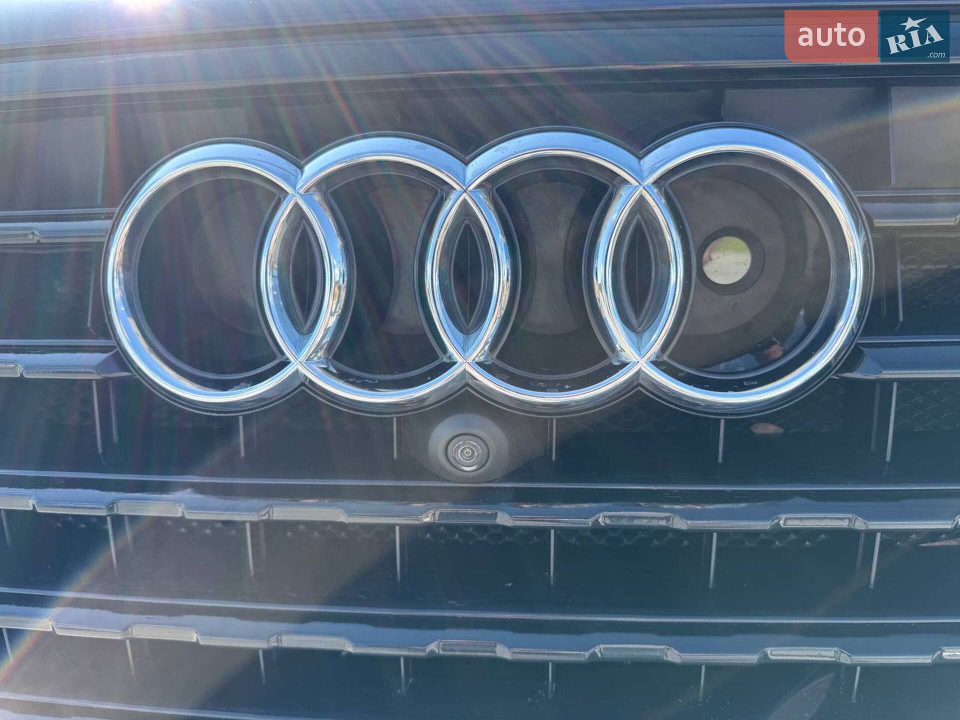 Audi Q7 2018 VIN WAUZZZ4M7KD006367 фото оголошення 50 з 76
