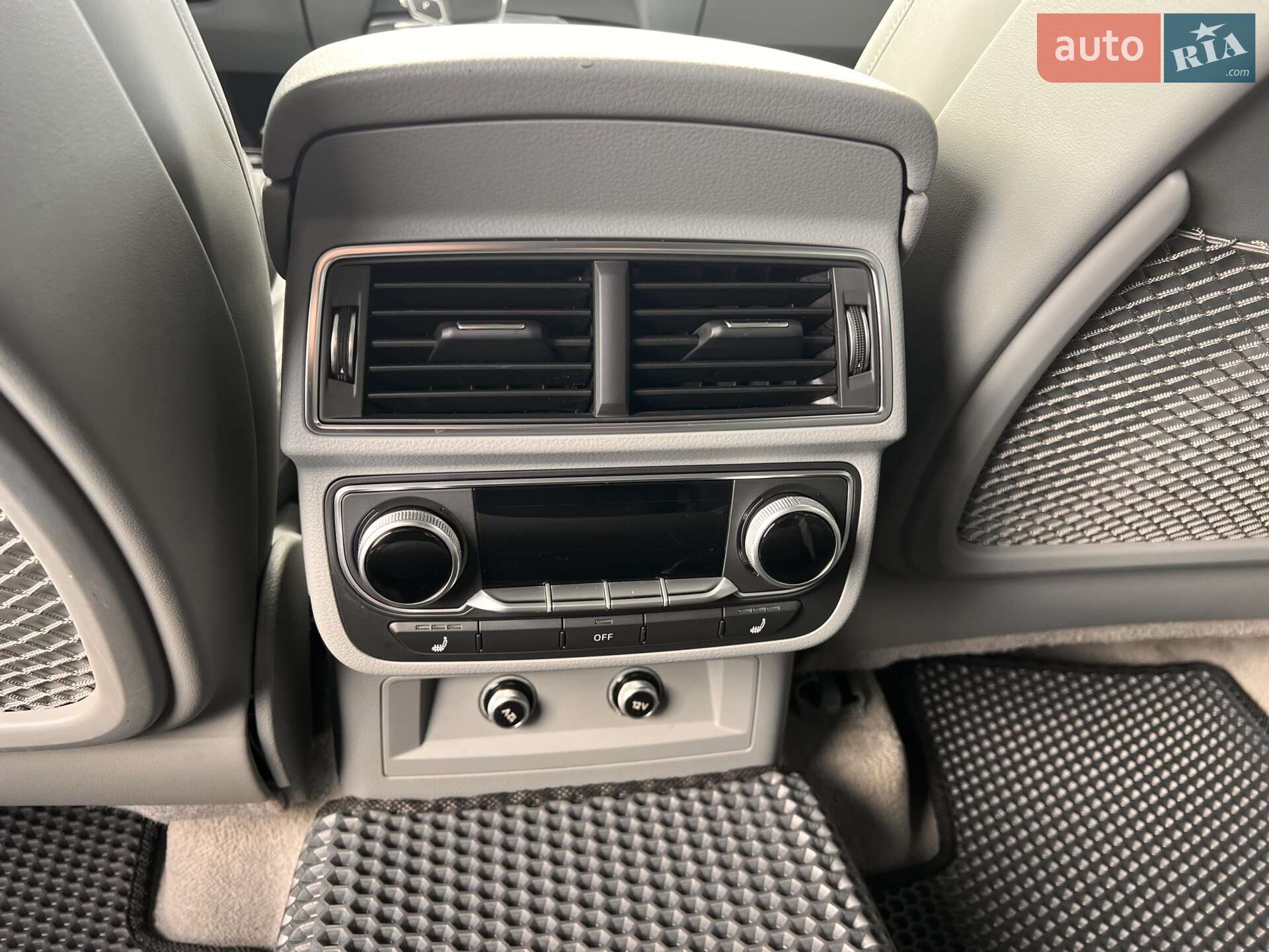 Audi Q7 2018 VIN WAUZZZ4M7KD006367 фото оголошення 69 з 76