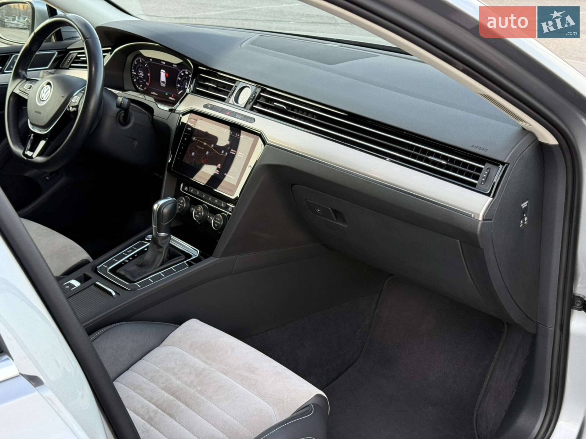 Volkswagen Passat 2019 VIN WVWZZZ3CZKE080054 фото оголошення 5 з 47