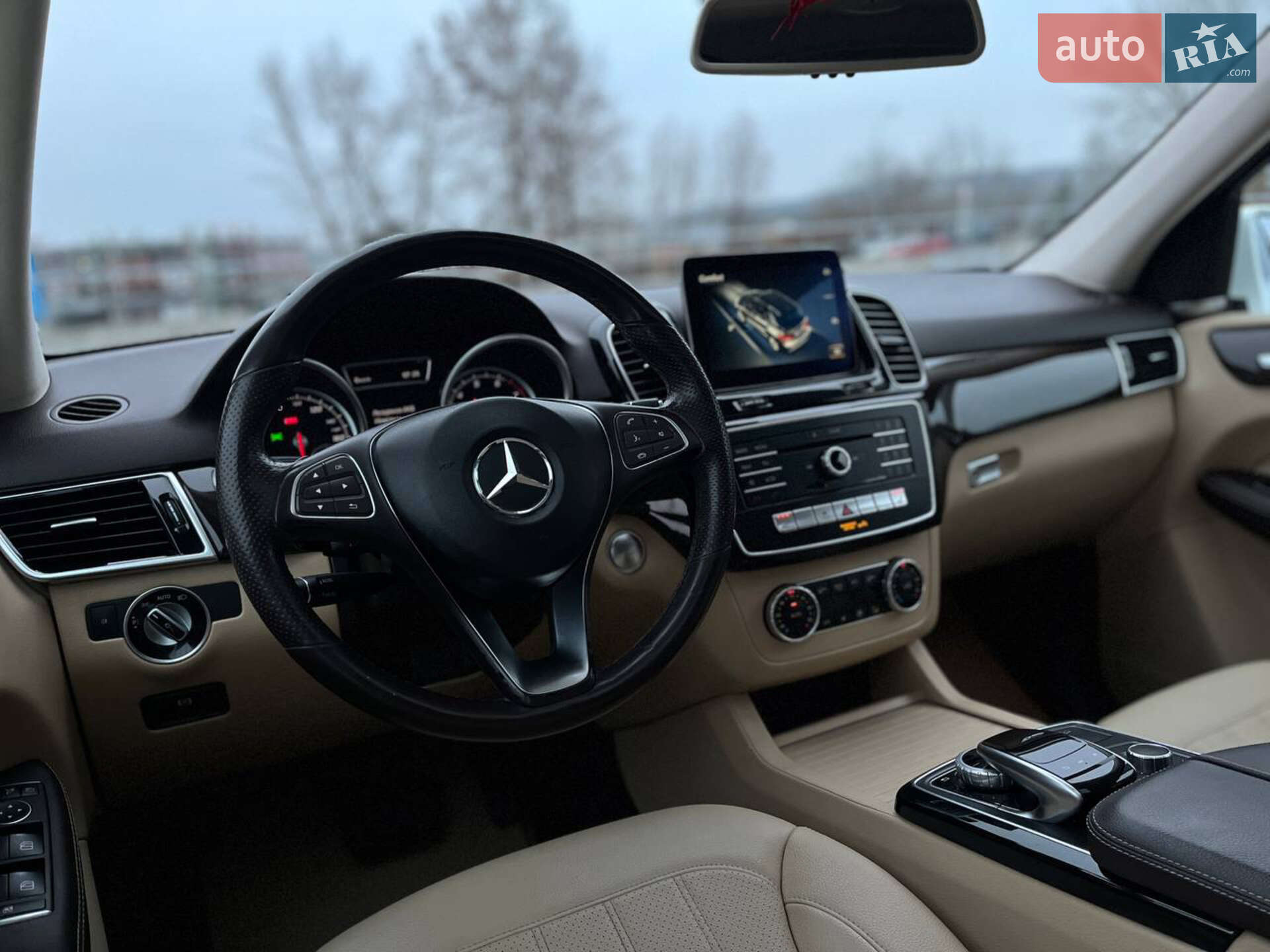 Mercedes-Benz GLE-Class 2017 VIN 4JGDA5HB2HA964649 фото оголошення 10 з 23