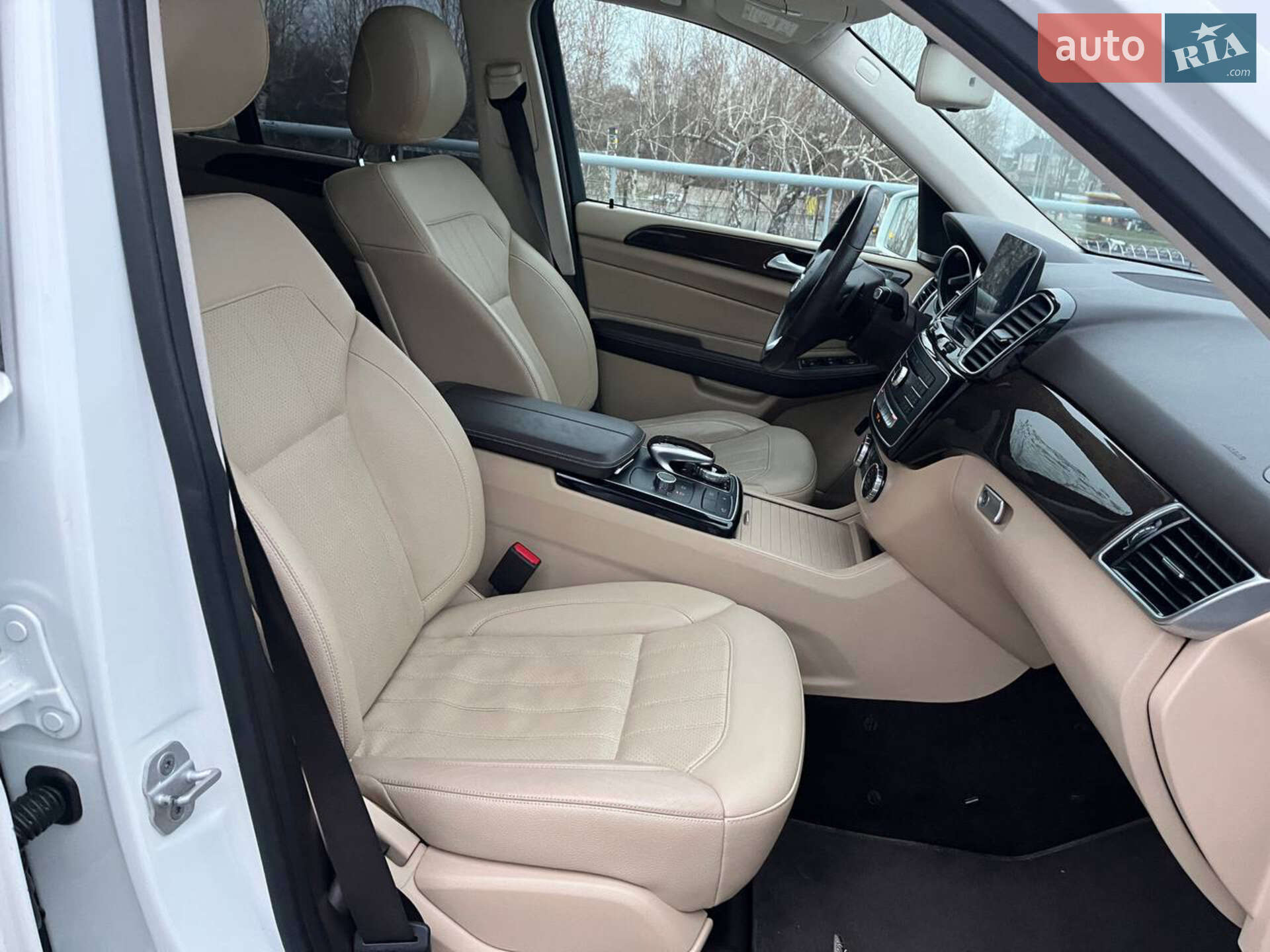 Mercedes-Benz GLE-Class 2017 VIN 4JGDA5HB2HA964649 фото оголошення 20 з 23