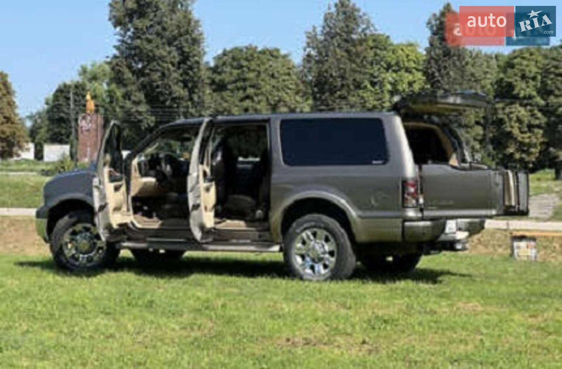 Ford Excursion 2004 VIN 1FMNU44P75EA57682 фото оголошення 10 з 28