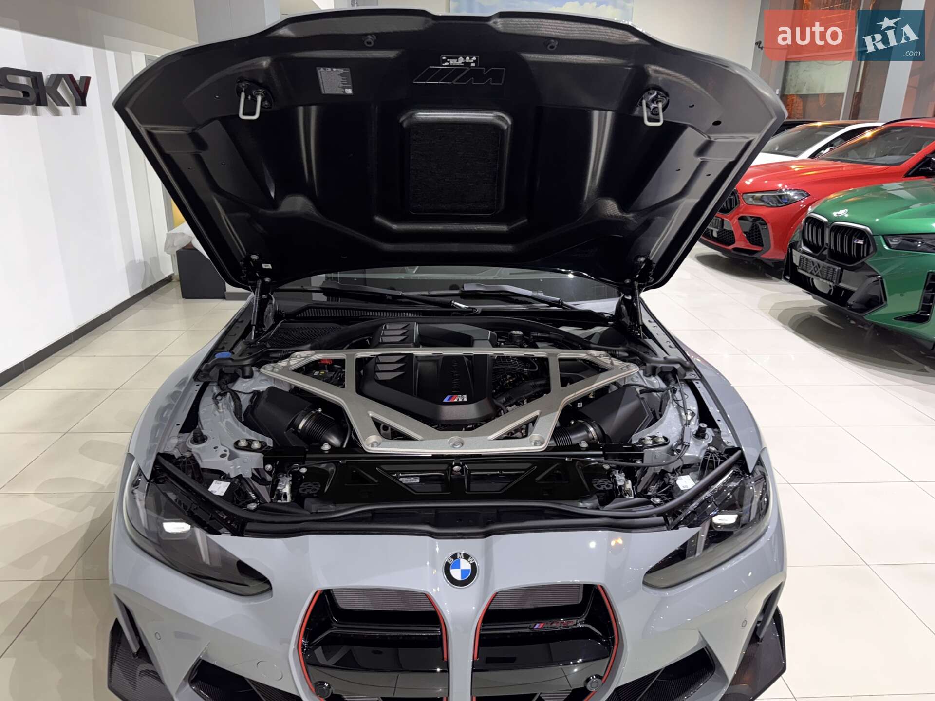 BMW M4 2025 VIN WBS41HK040CU93831 фото оголошення 18 з 181