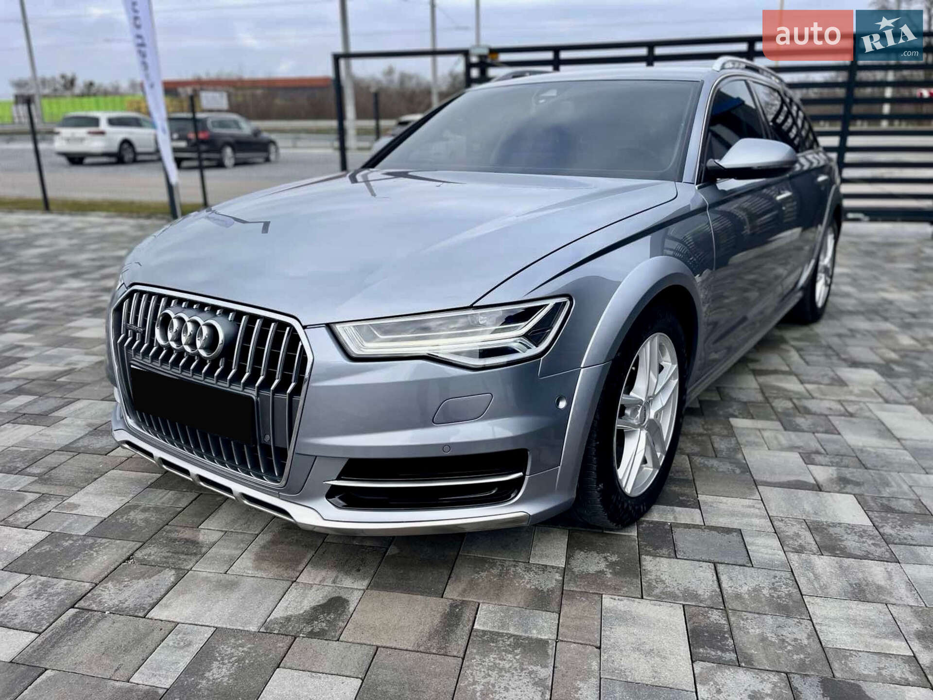 Audi A6 Allroad 2017 VIN WAUZZZ4G5HN122728 фото оголошення 2 з 22