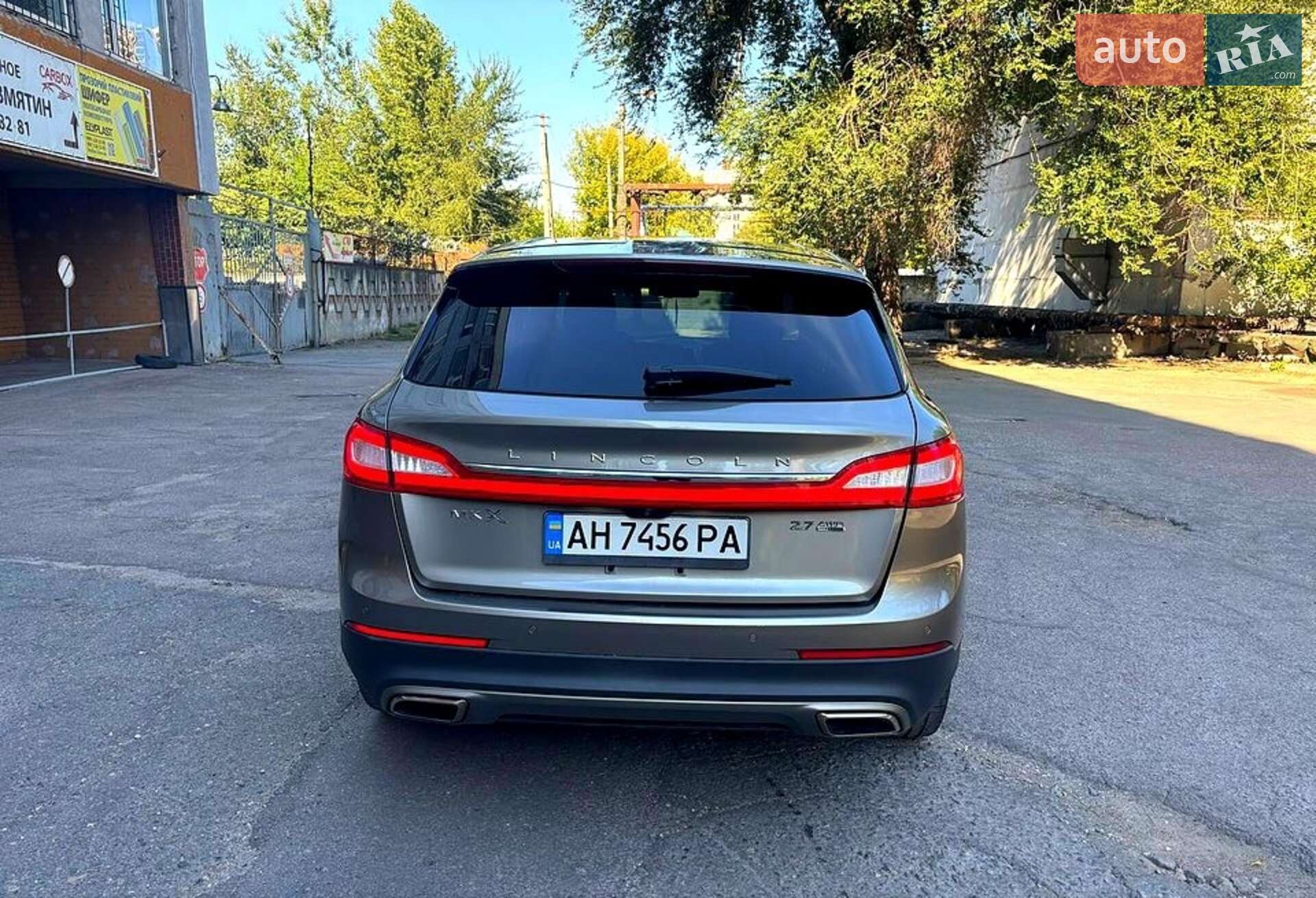 Lincoln MKX 2015 VIN 2LMTJ8LP7GBL44984 фото оголошення 4 з 13