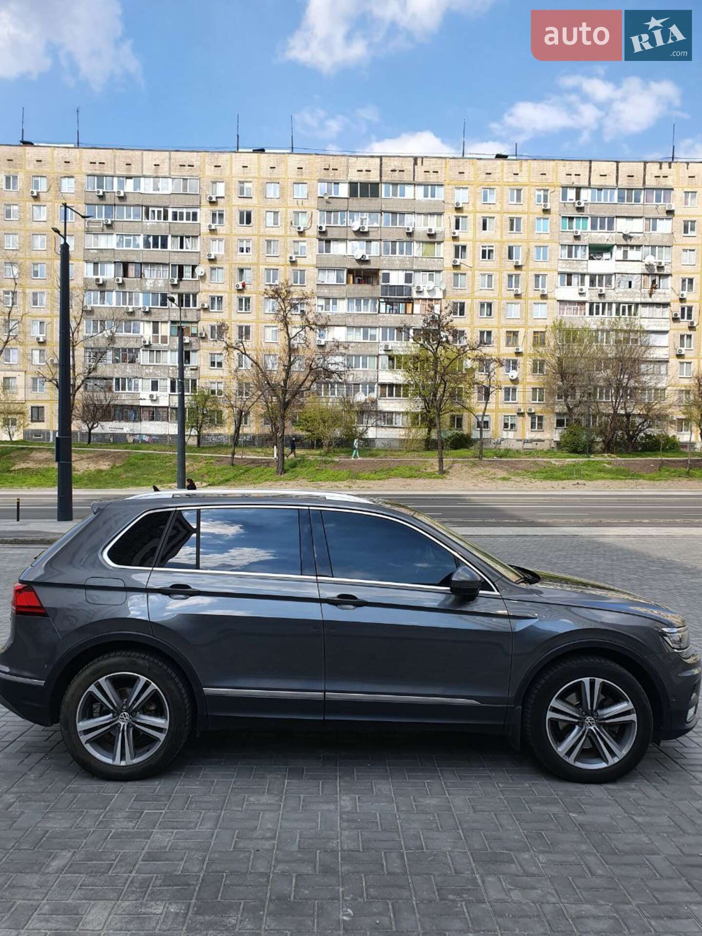 Volkswagen Tiguan 2017 VIN WVGZZZ5NZHW922880 фото оголошення 7 з 53