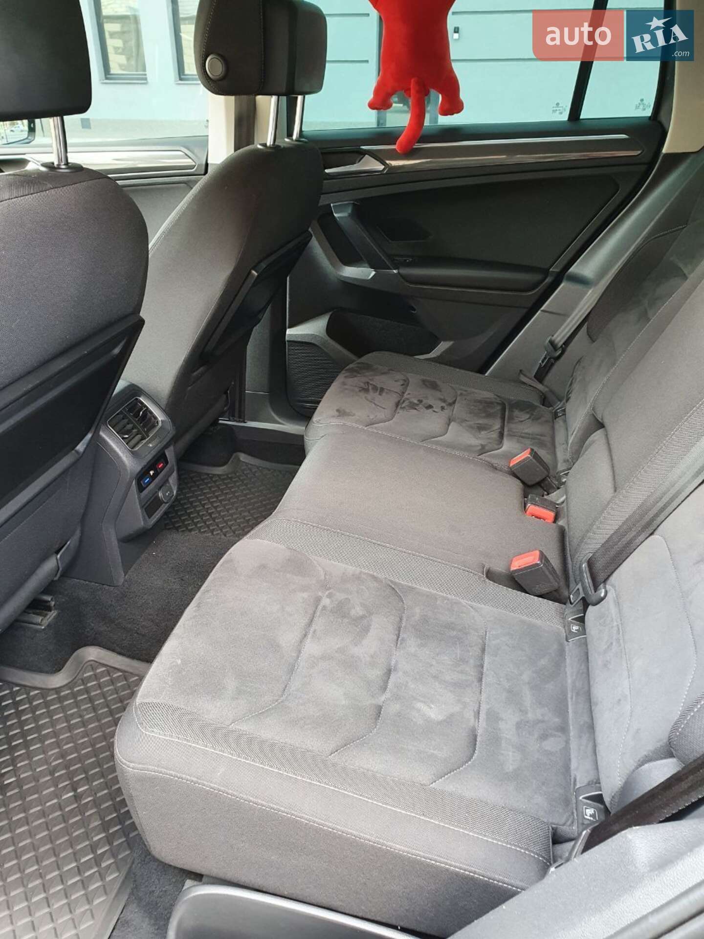 Volkswagen Tiguan 2017 VIN WVGZZZ5NZHW922880 фото оголошення 41 з 53