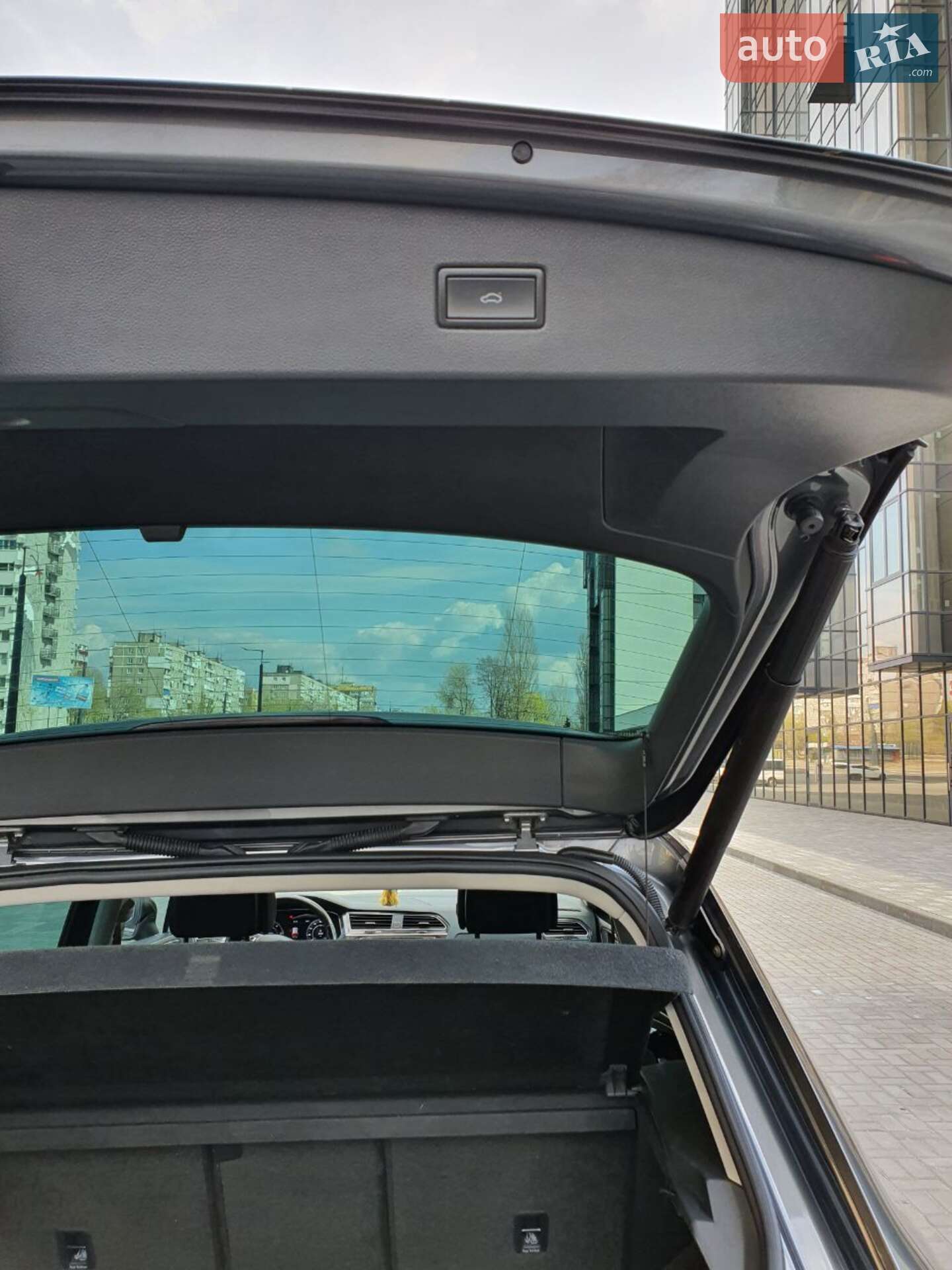 Volkswagen Tiguan 2017 VIN WVGZZZ5NZHW922880 фото оголошення 33 з 53