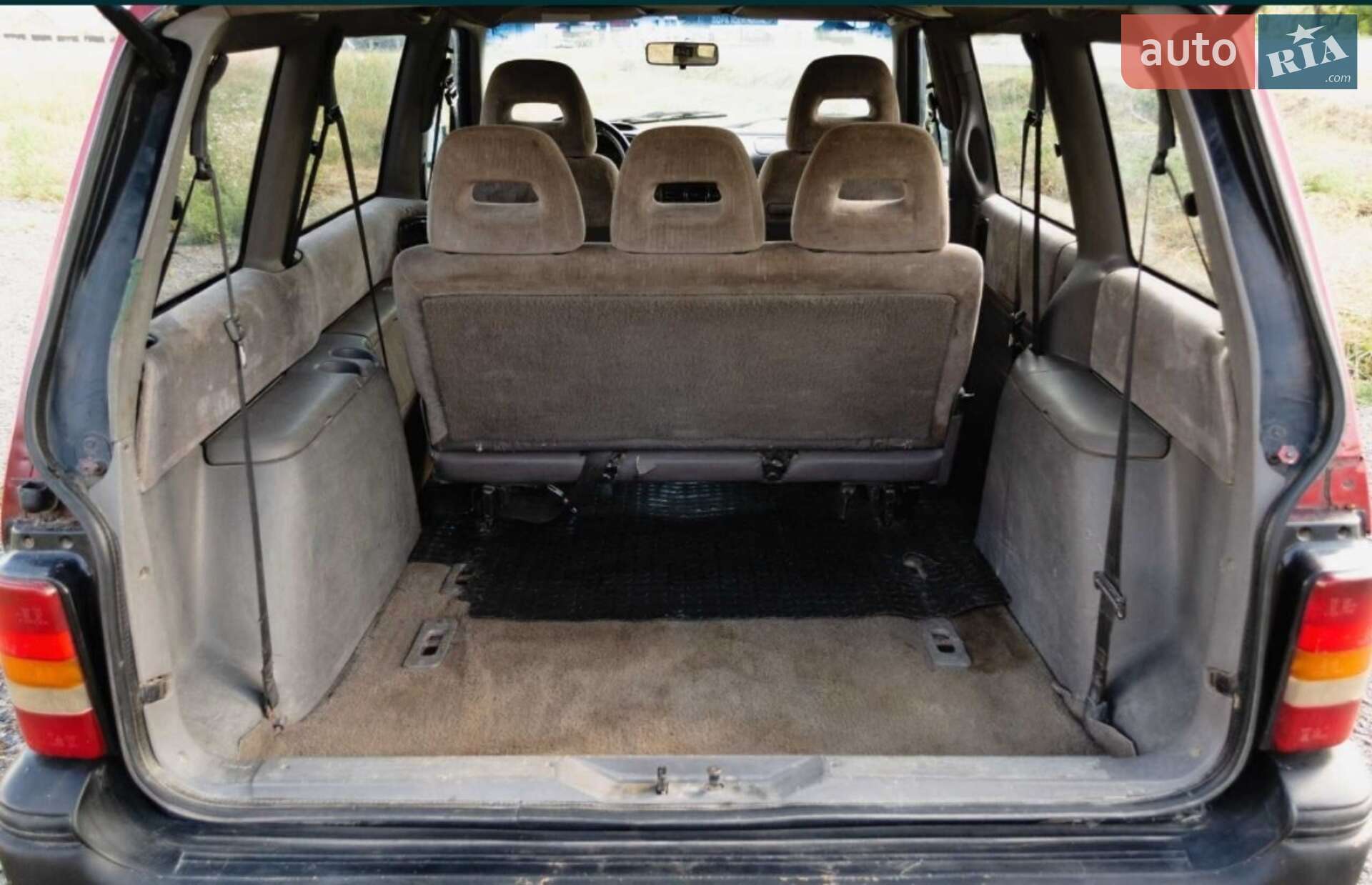 Chrysler Grand Voyager 1994 VIN 1C4GHN5M0RU513996 фото оголошення 9 з 11