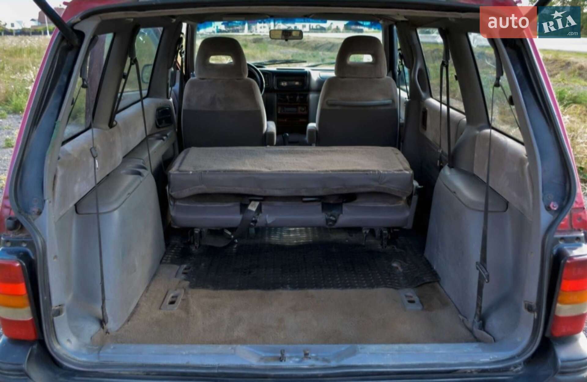 Chrysler Grand Voyager 1994 VIN 1C4GHN5M0RU513996 фото оголошення 8 з 11
