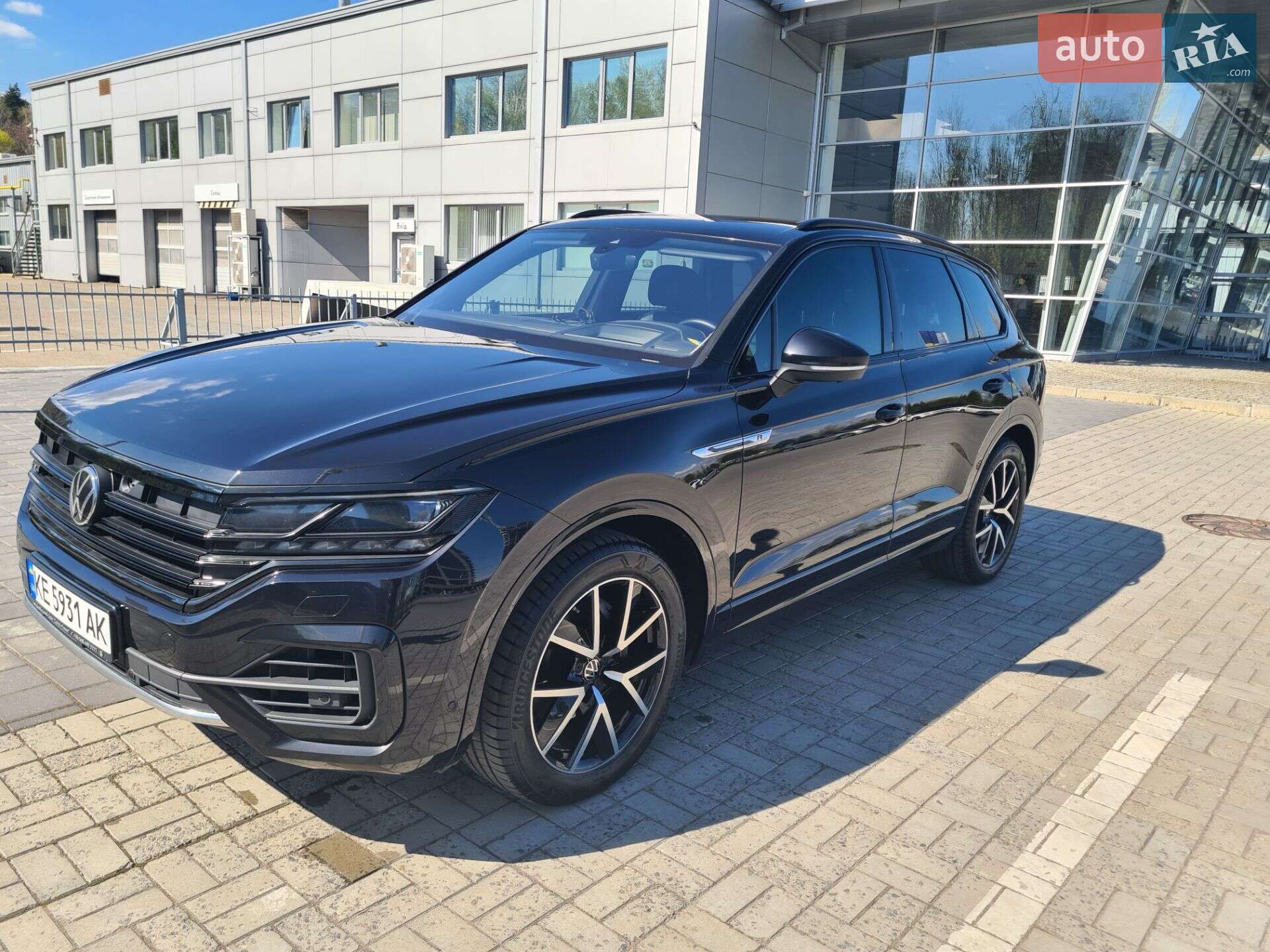 Volkswagen Touareg 2020 VIN WVGZZZCRZMD007181 фото оголошення 2 з 24