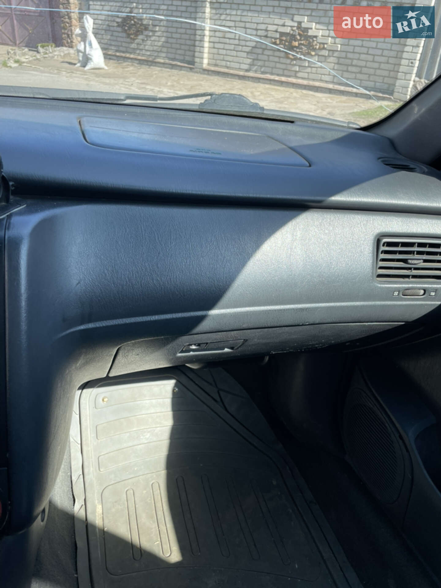 Toyota Carina 1996 VIN SB153SBK10E037777 фото оголошення 16 з 79