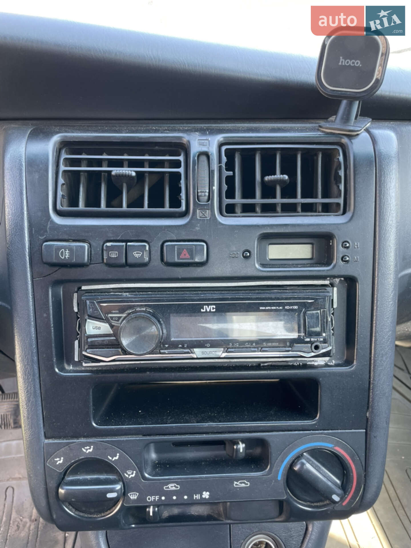 Toyota Carina 1996 VIN SB153SBK10E037777 фото оголошення 17 з 79