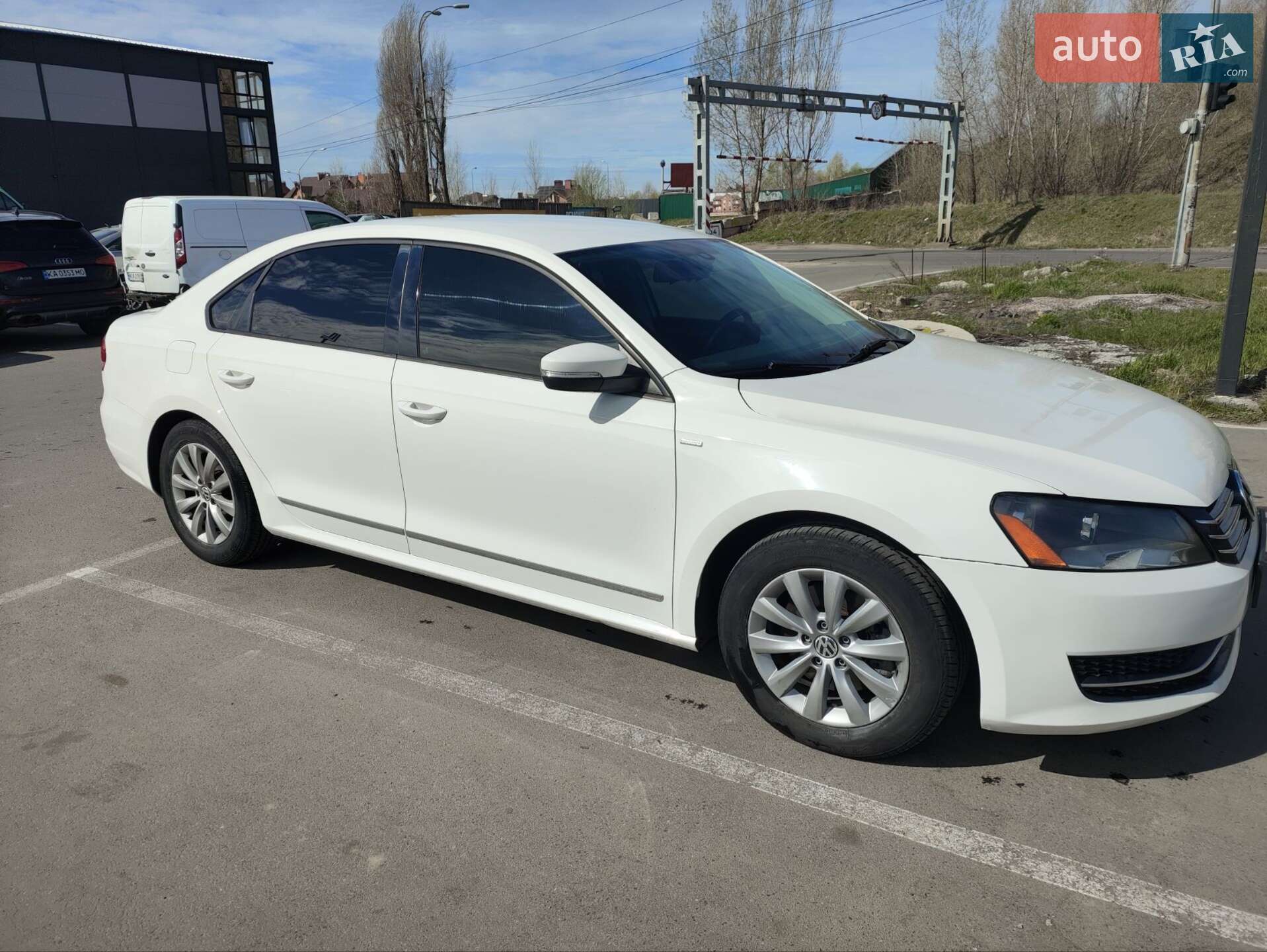 Volkswagen Passat 2014 VIN 1VWAT7A3XFC043102 фото оголошення 2 з 9
