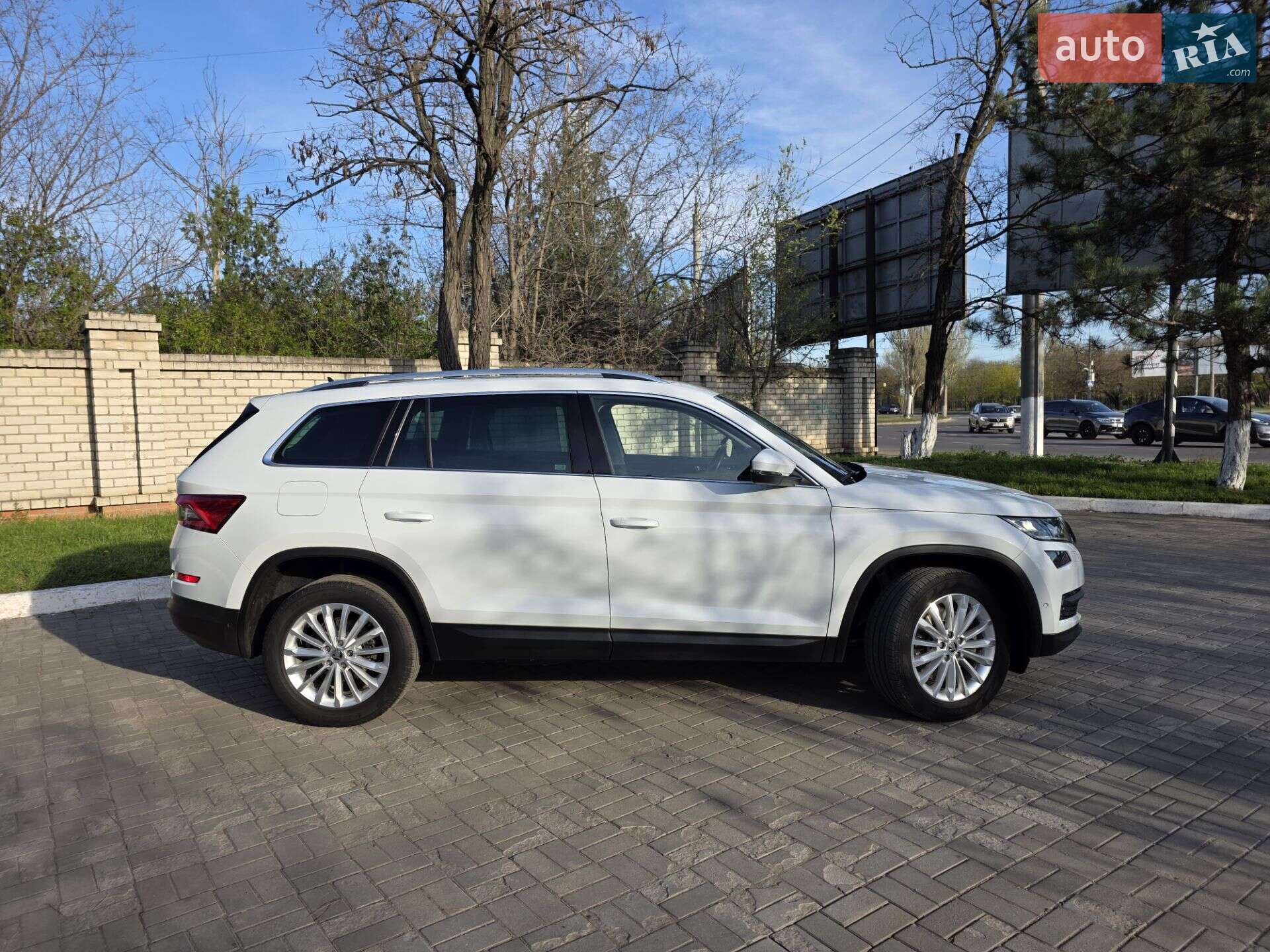 Skoda Kodiaq 2019 VIN TMBLK7NS8L8014986 фото оголошення 8 з 33