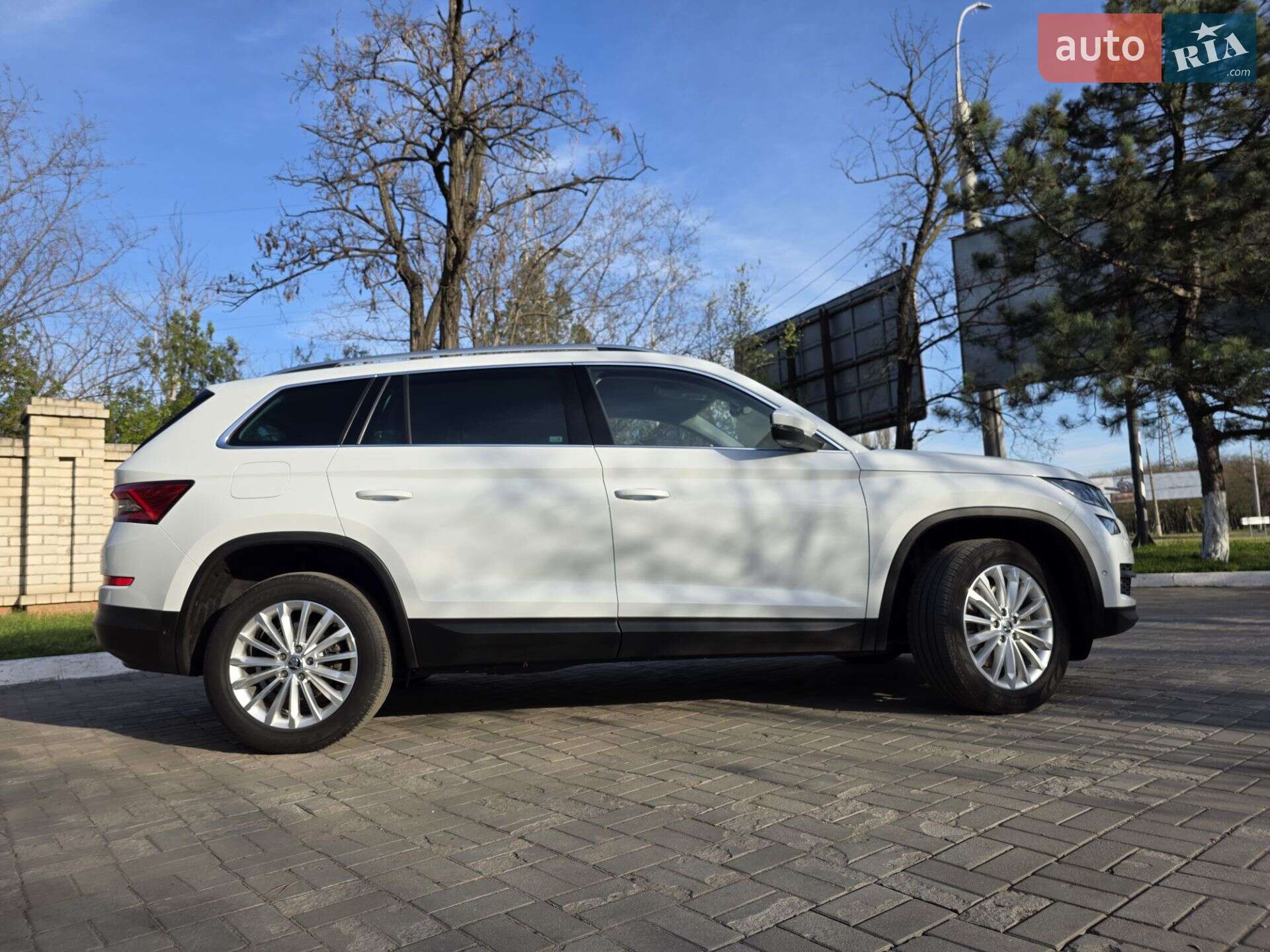 Skoda Kodiaq 2019 VIN TMBLK7NS8L8014986 фото оголошення 10 з 33
