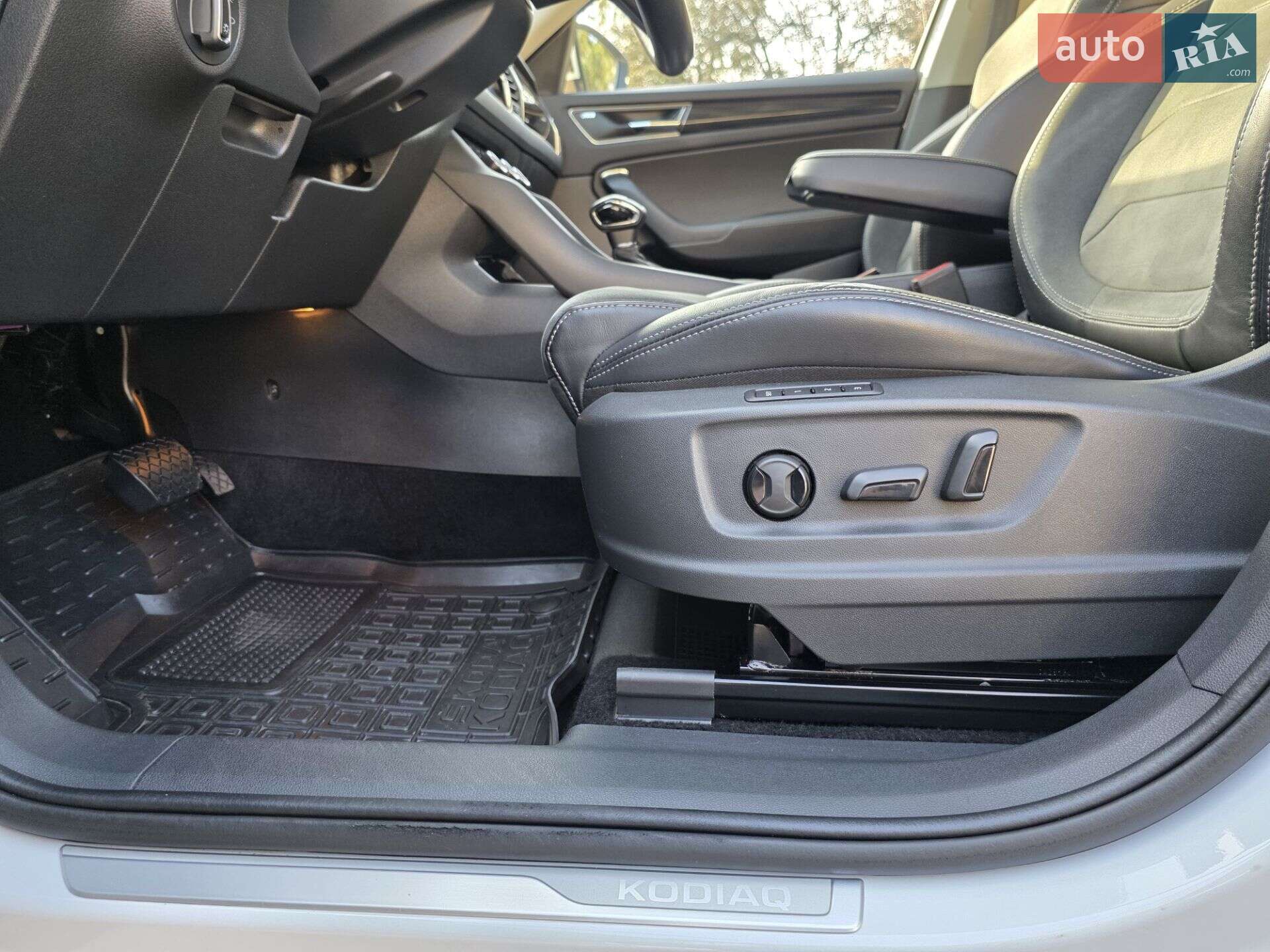 Skoda Kodiaq 2019 VIN TMBLK7NS8L8014986 фото оголошення 23 з 33