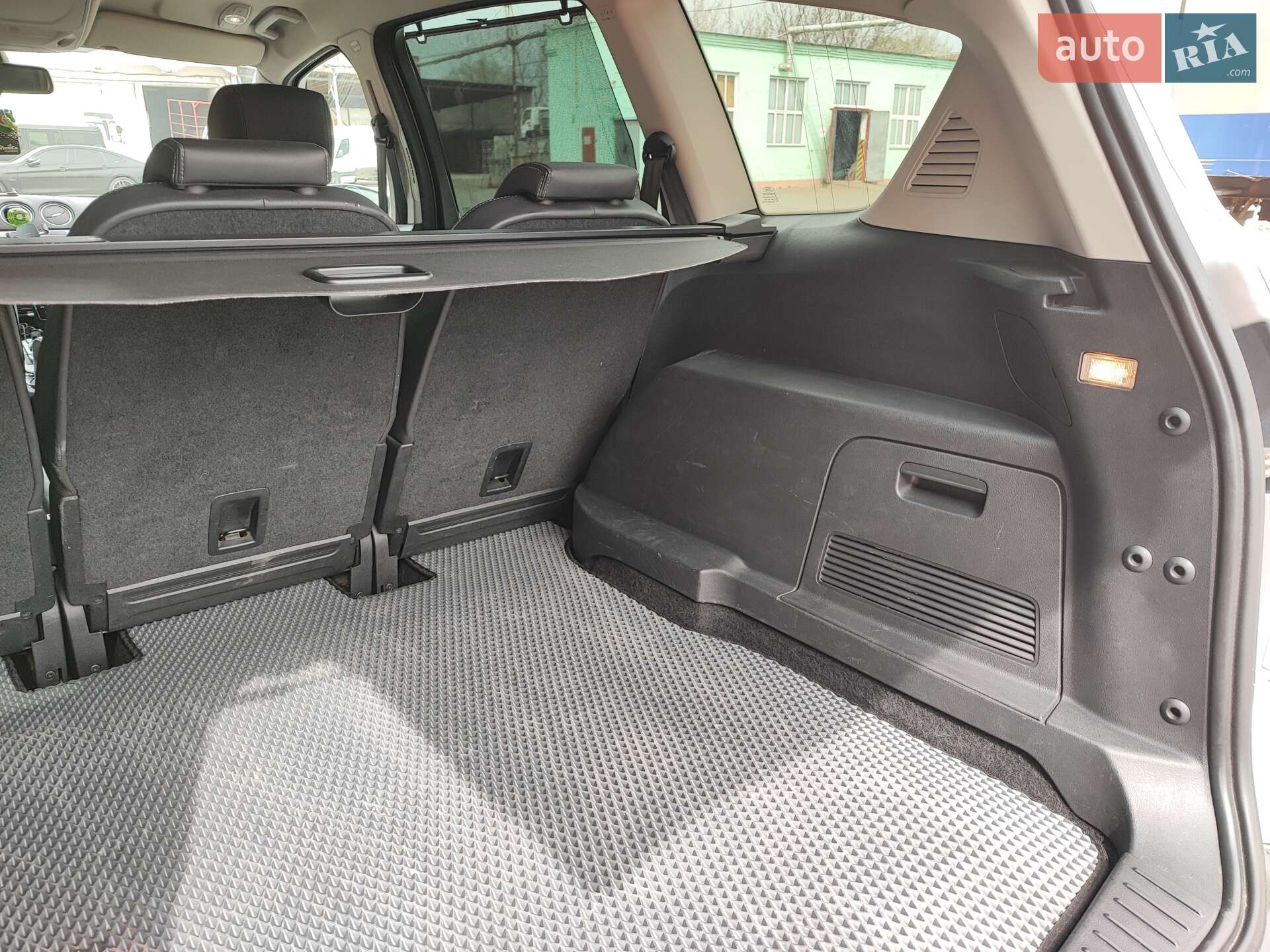 Ford S-Max 2012 VIN WF0SXXGBWSCE39831 фото оголошення 17 з 34