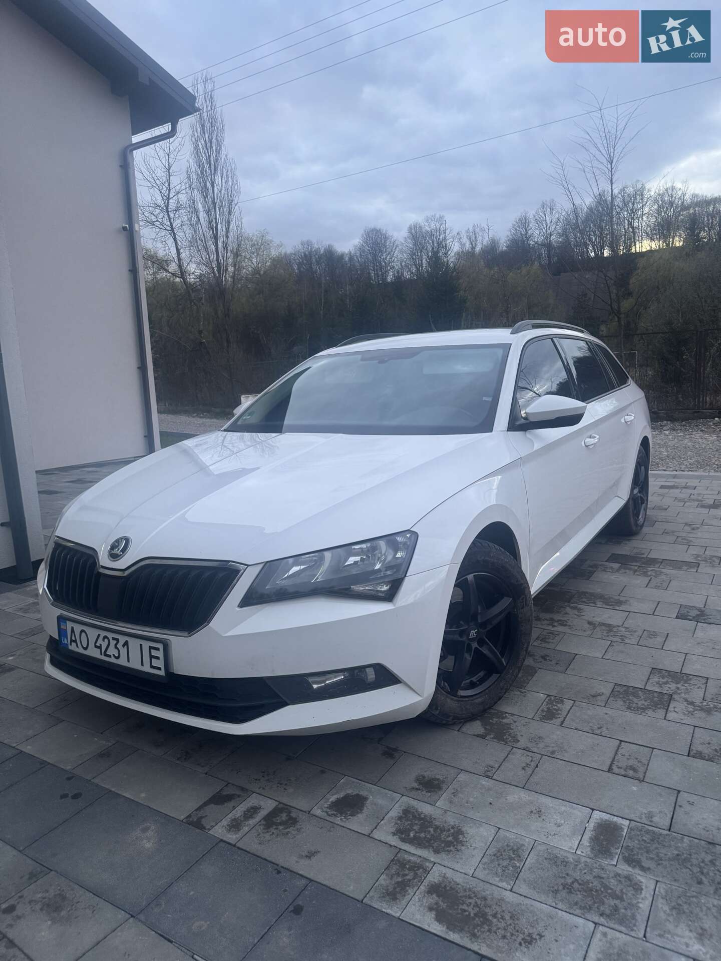Skoda Superb 2019 VIN TMBJH9NP2K7043238 фото оголошення 3 з 10