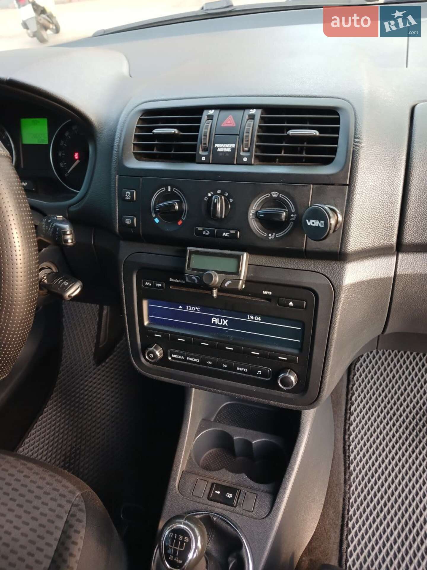 Skoda Fabia 2012 VIN TMBJK25J5C3135568 фото оголошення 3 з 7