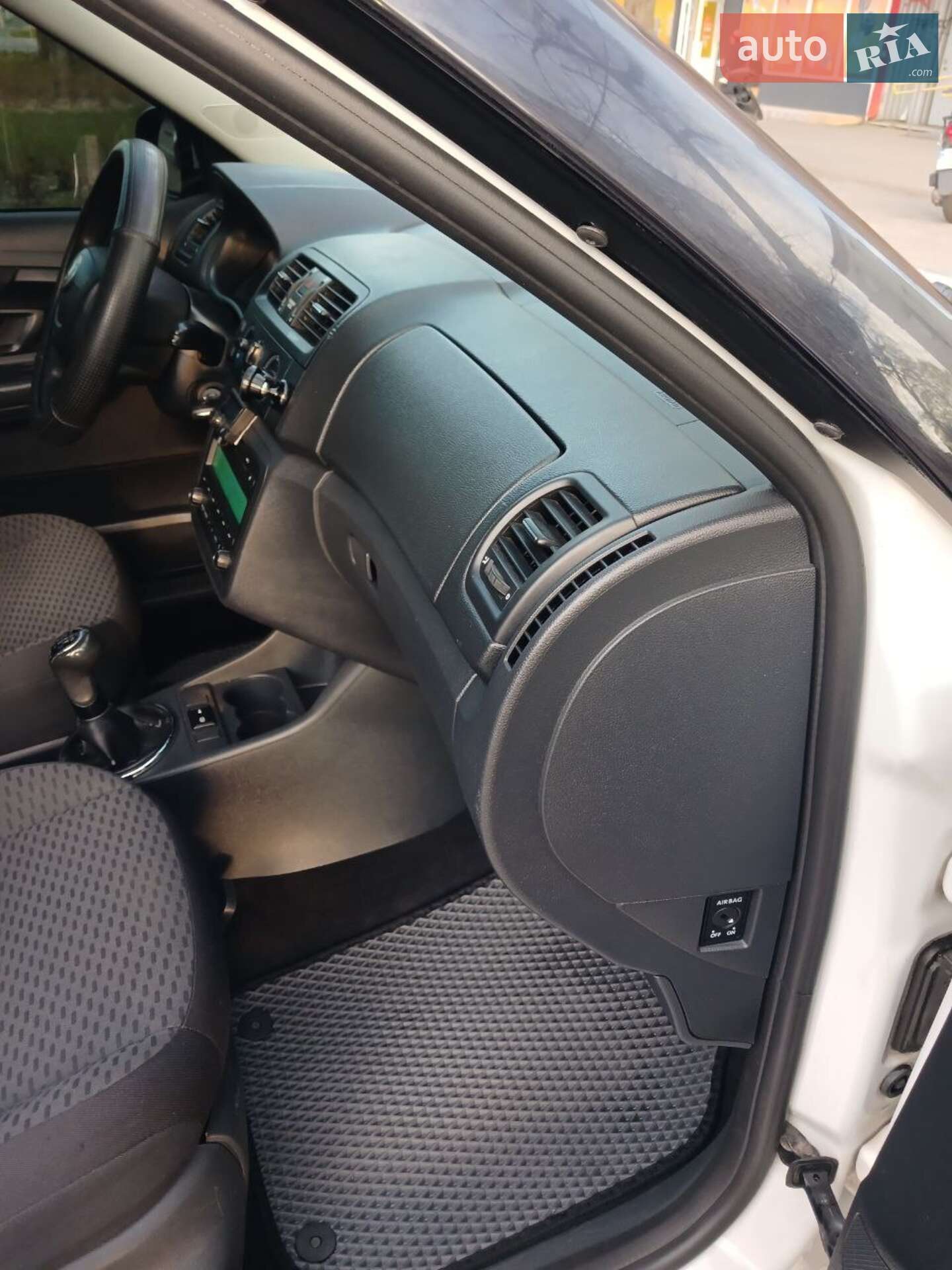 Skoda Fabia 2012 VIN TMBJK25J5C3135568 фото оголошення 5 з 7