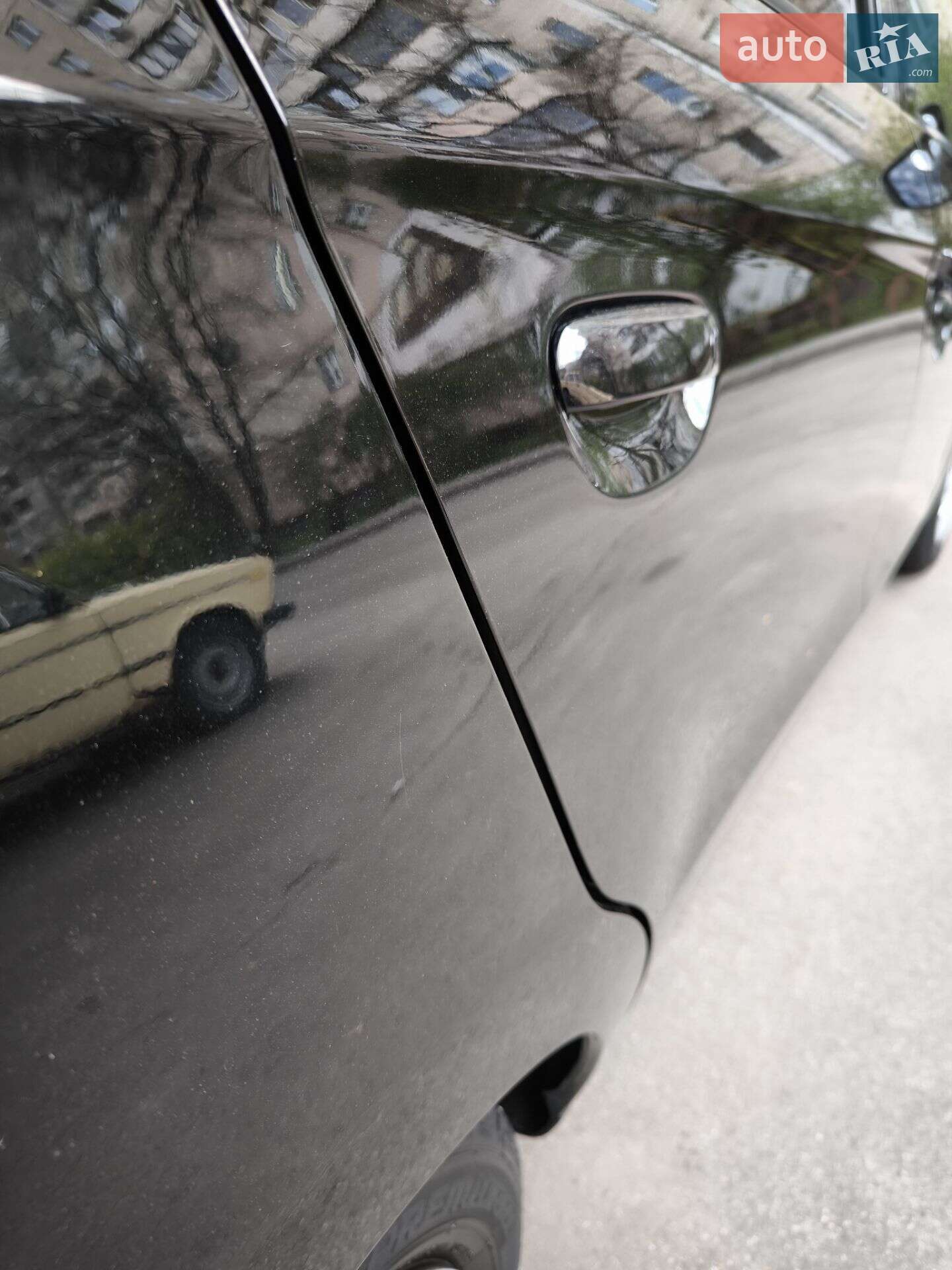 Mitsubishi Mirage 2018 VIN ML32F3FJ2JHF15521 фото оголошення 2 з 18