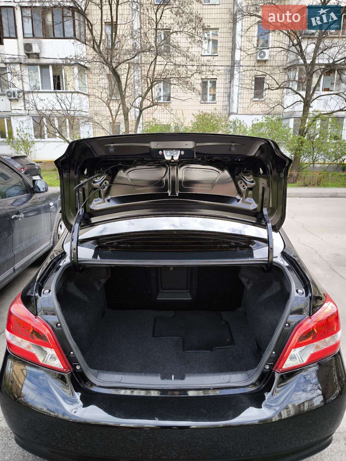 Mitsubishi Mirage 2018 VIN ML32F3FJ2JHF15521 фото оголошення 7 з 18