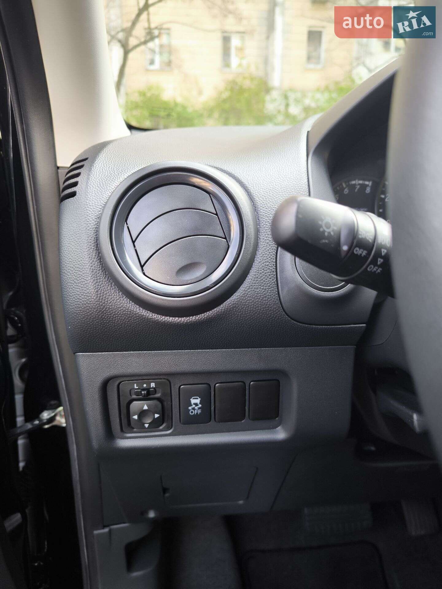 Mitsubishi Mirage 2018 VIN ML32F3FJ2JHF15521 фото оголошення 10 з 18