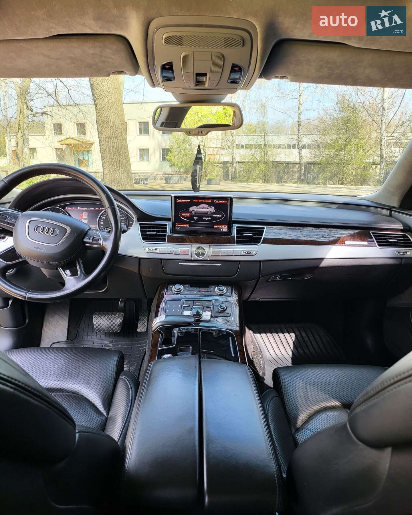 Audi A8 2012 VIN WAUZZZ4H7DN004389 фото оголошення 4 з 19